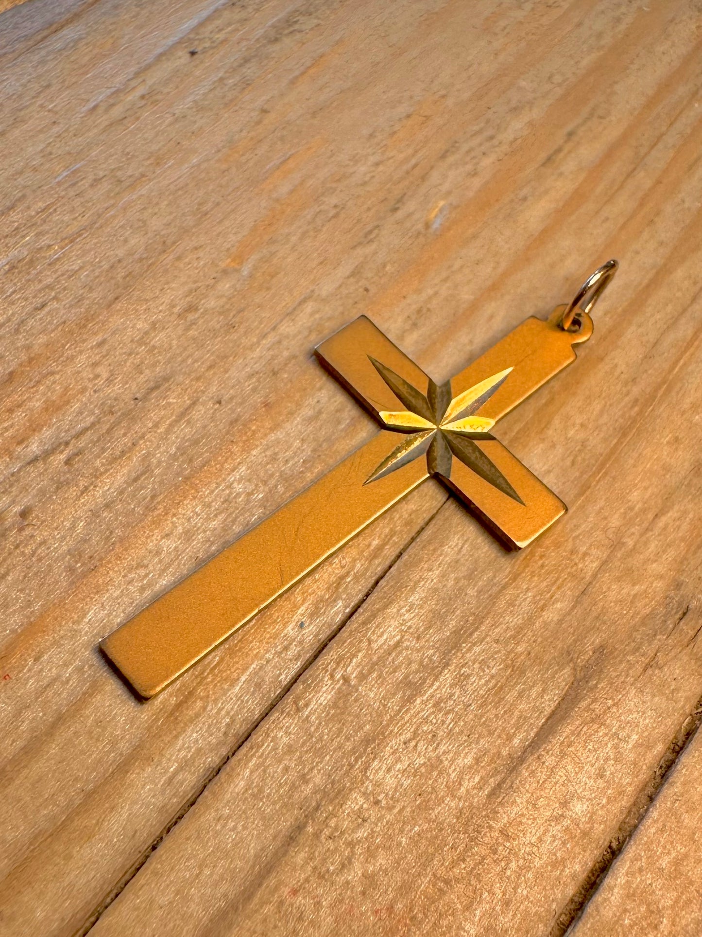 Vintage 1974 9ct Gold Textured Cross Pendant