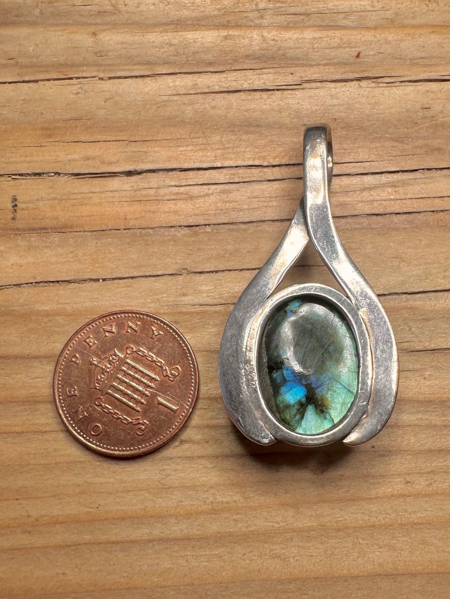 Vintage Labradorite 925 Sterling Silver Pendant