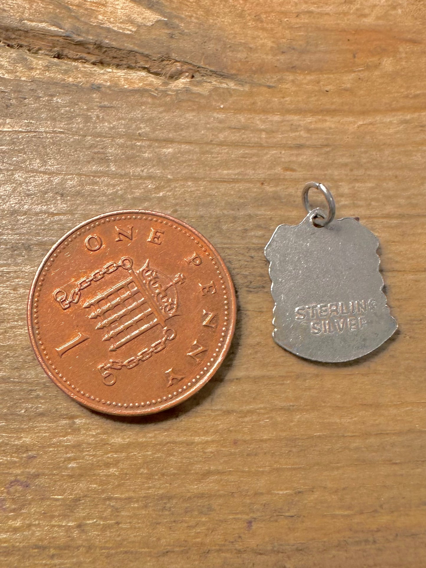 Vintage London Enamel Crest 925 Silver Pendant