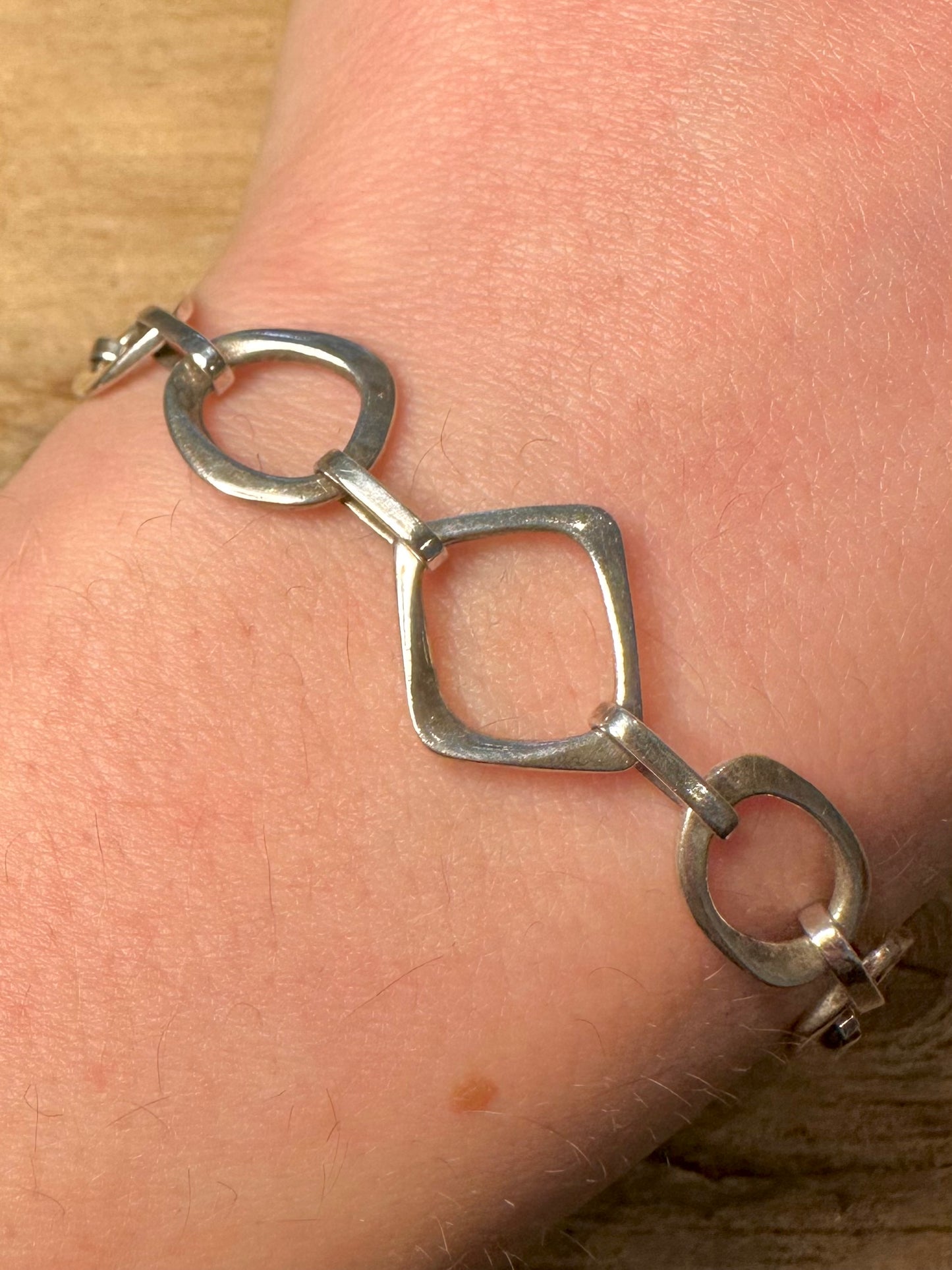 Abstract Multi Shaped T Bar Clasp 925 Silver 7.5 inch Bracelet