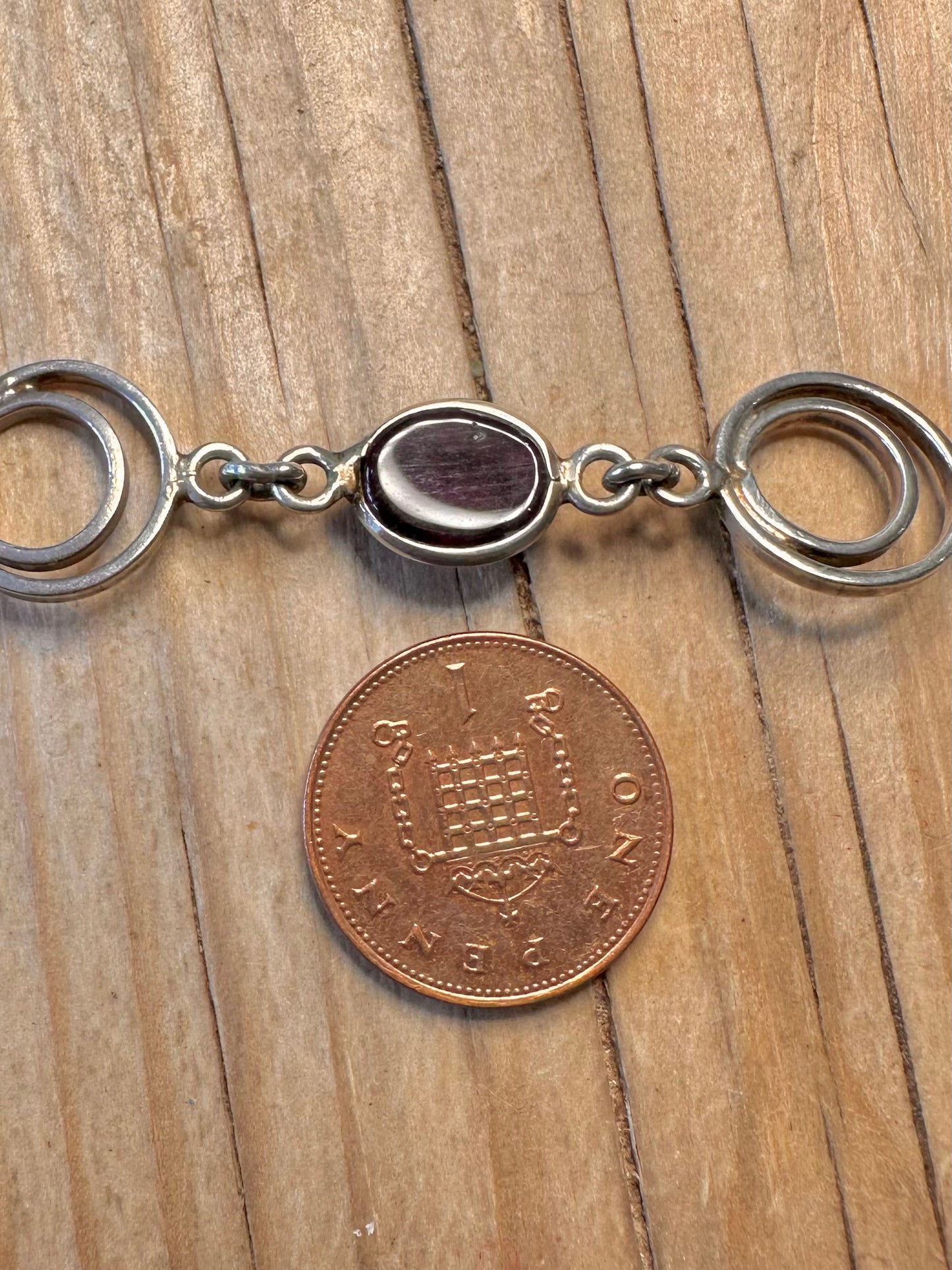Abstract 2004 Amethyst Circle 925 Sterling Silver 8 inch Bracelet