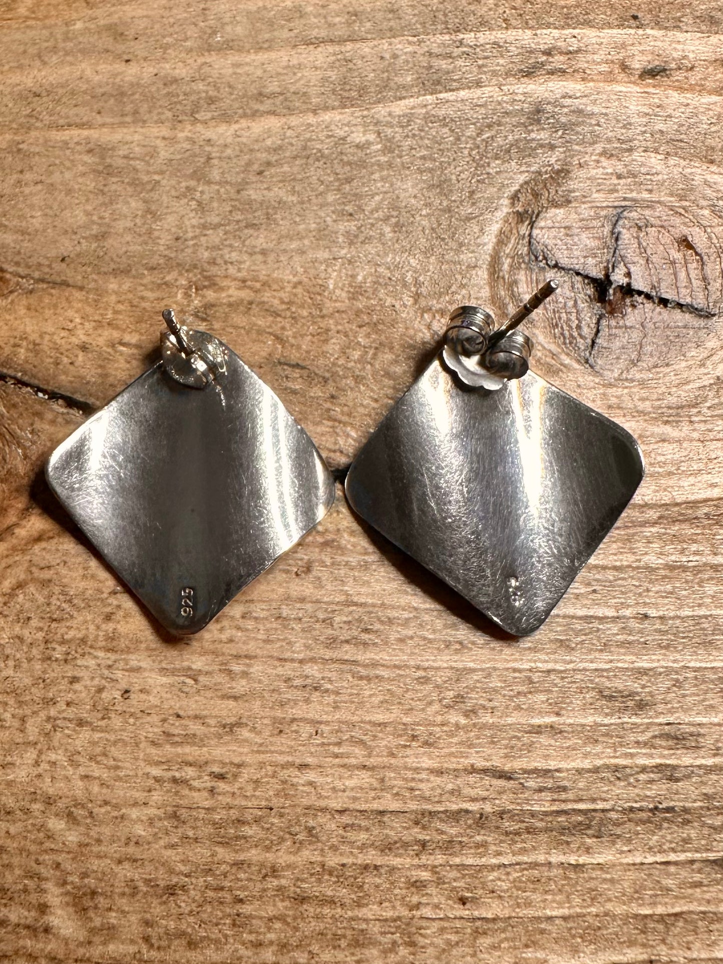 Abstract Square Wavy Stud 925 Silver Earrings