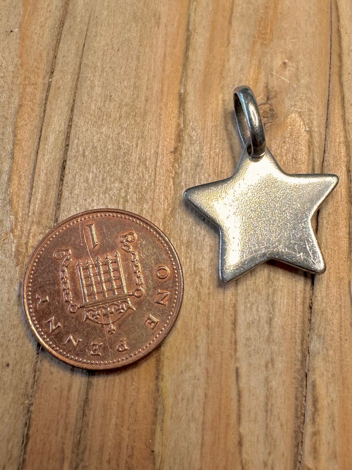Links of London 2005 Star Gold and 925 Sterling Silver Pendant