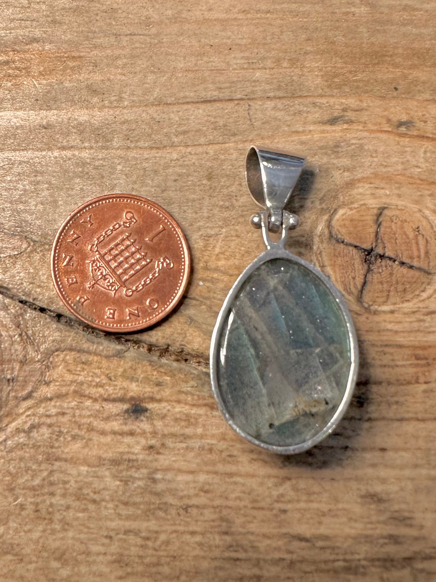 Vintage Oval Labradorite 925 Silver Pendant