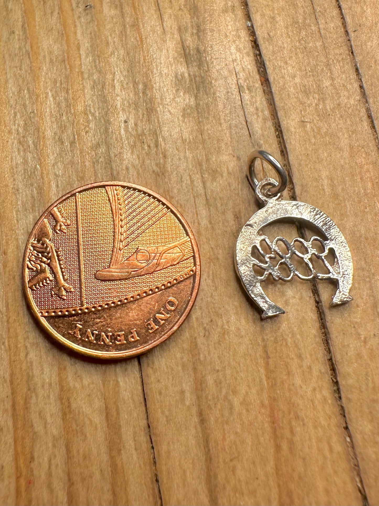 Vintage Good Luck Horse Shoe 925 Sterling Silver Pendant