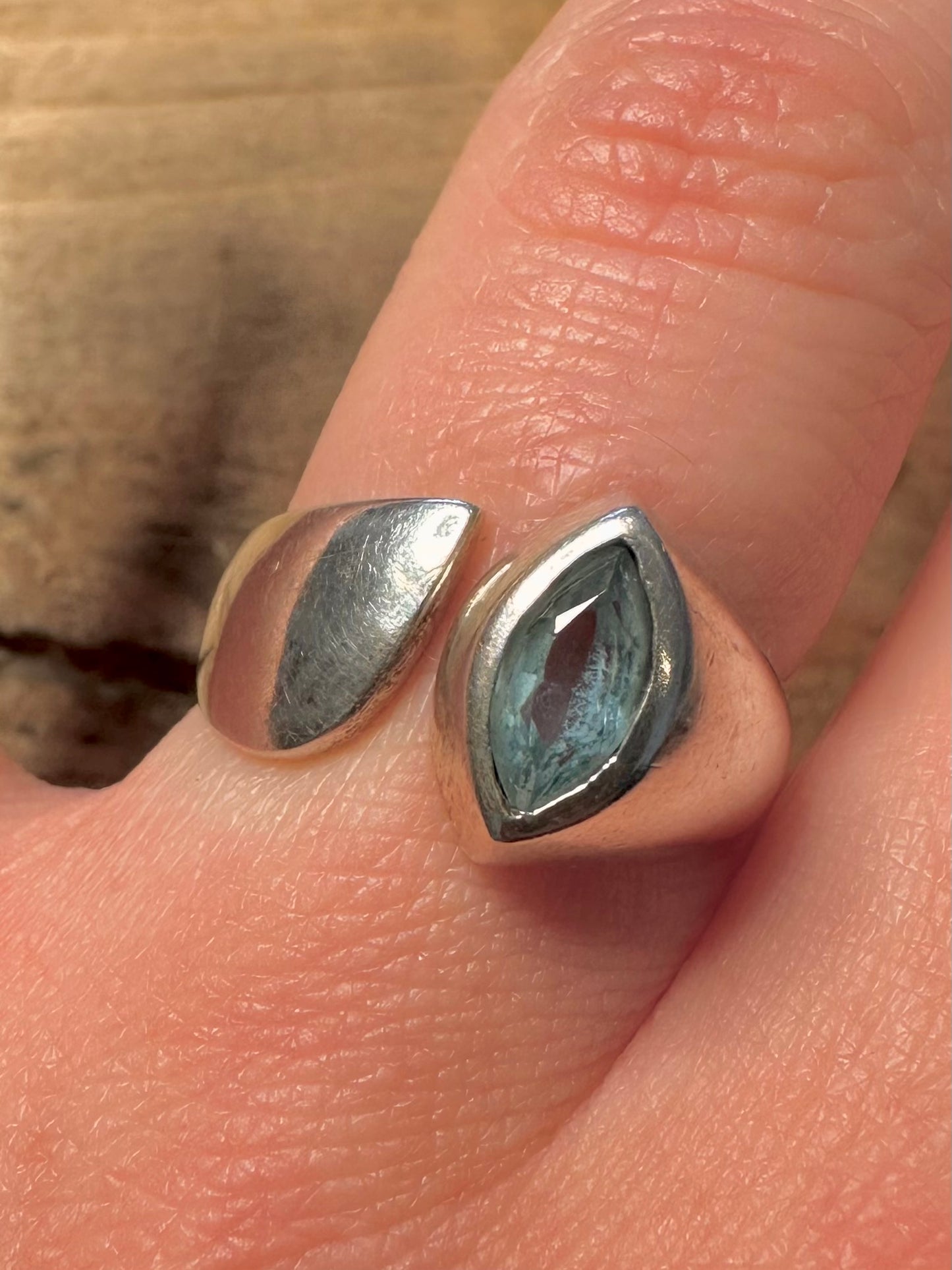 Abstract Blue Stone Open 925 Silver Size O Ring