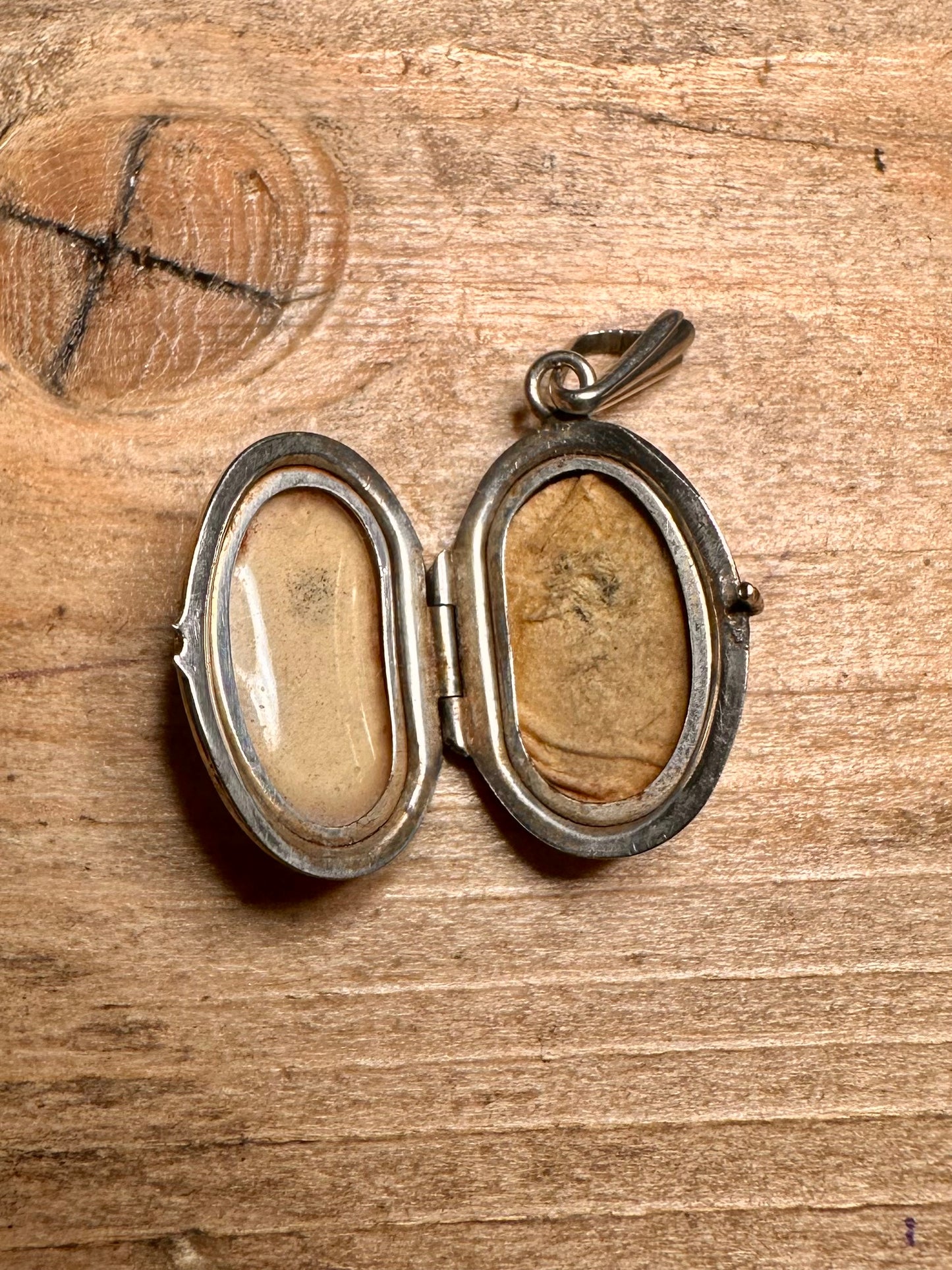 Vintage Oval Textured 925 Silver Locket Pendant