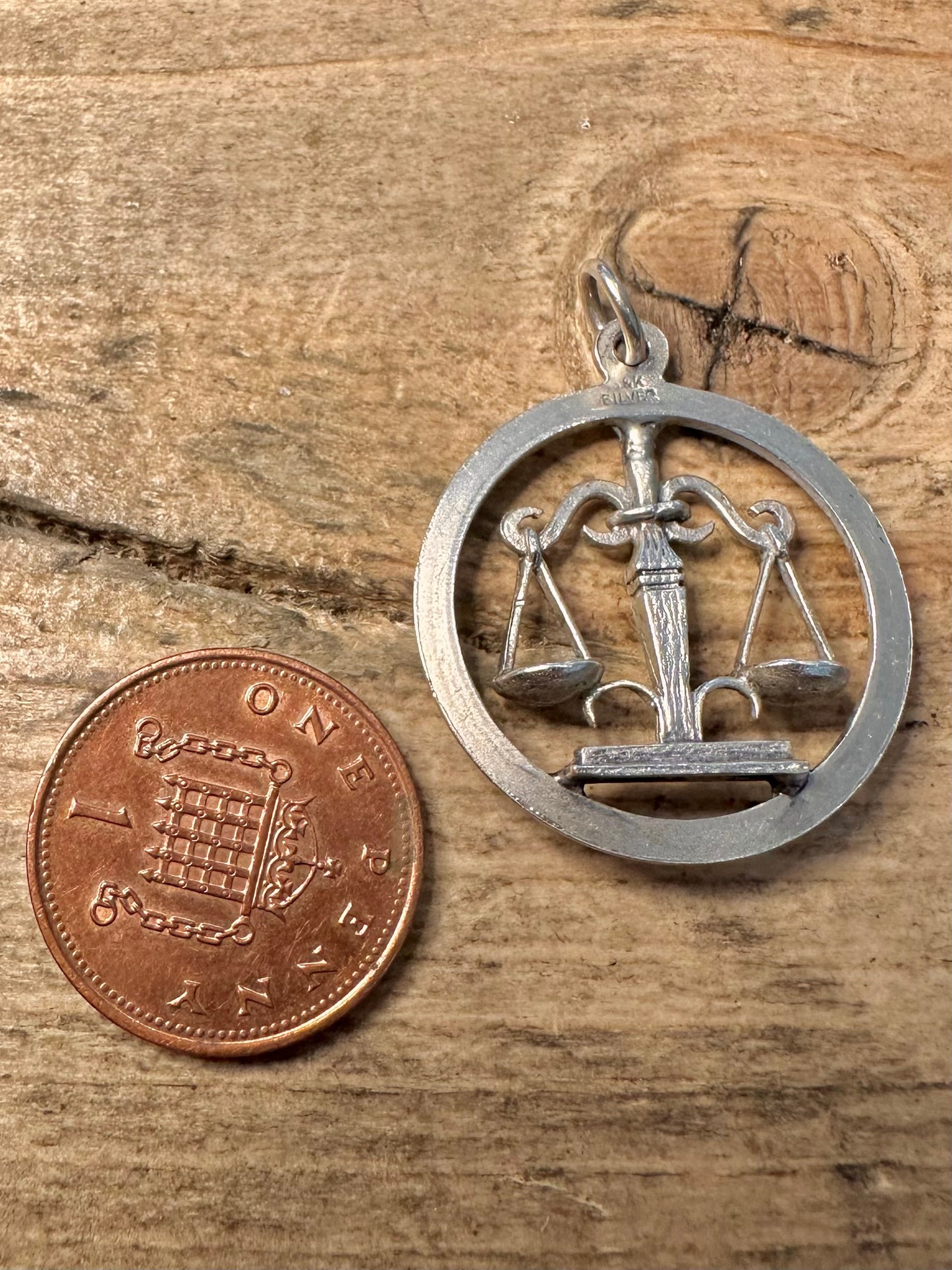 Vintage Libra Circle 925 Silver Pendant