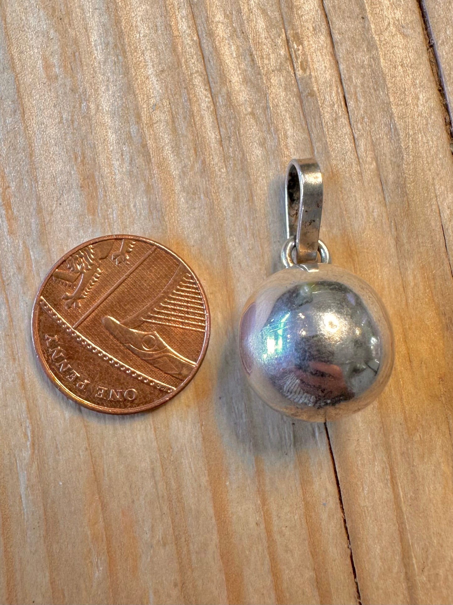 Vintage Ball Chine 925 Silver Pendant
