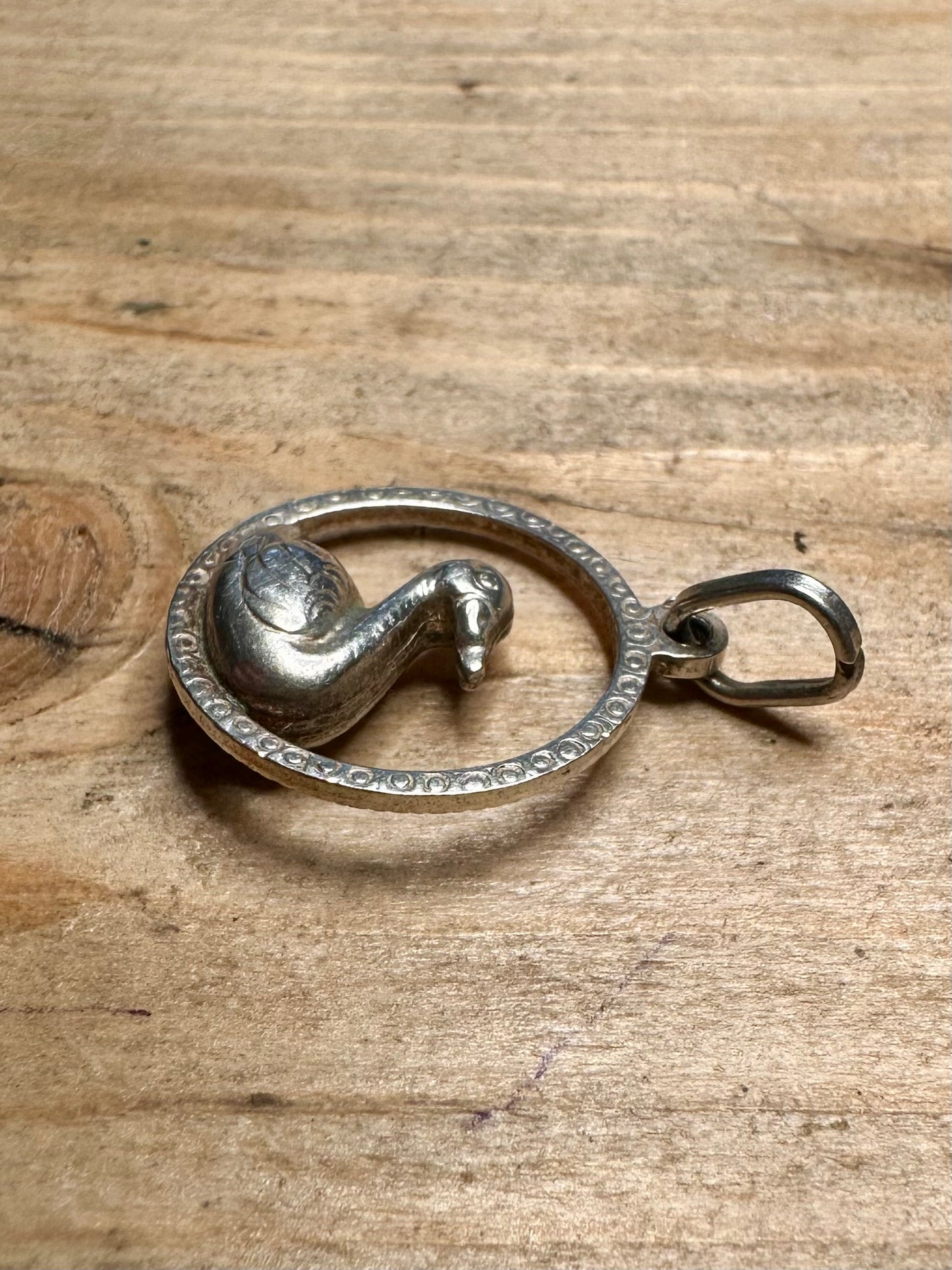 Vintage Swan Textured Italy 925 Silver Pendant