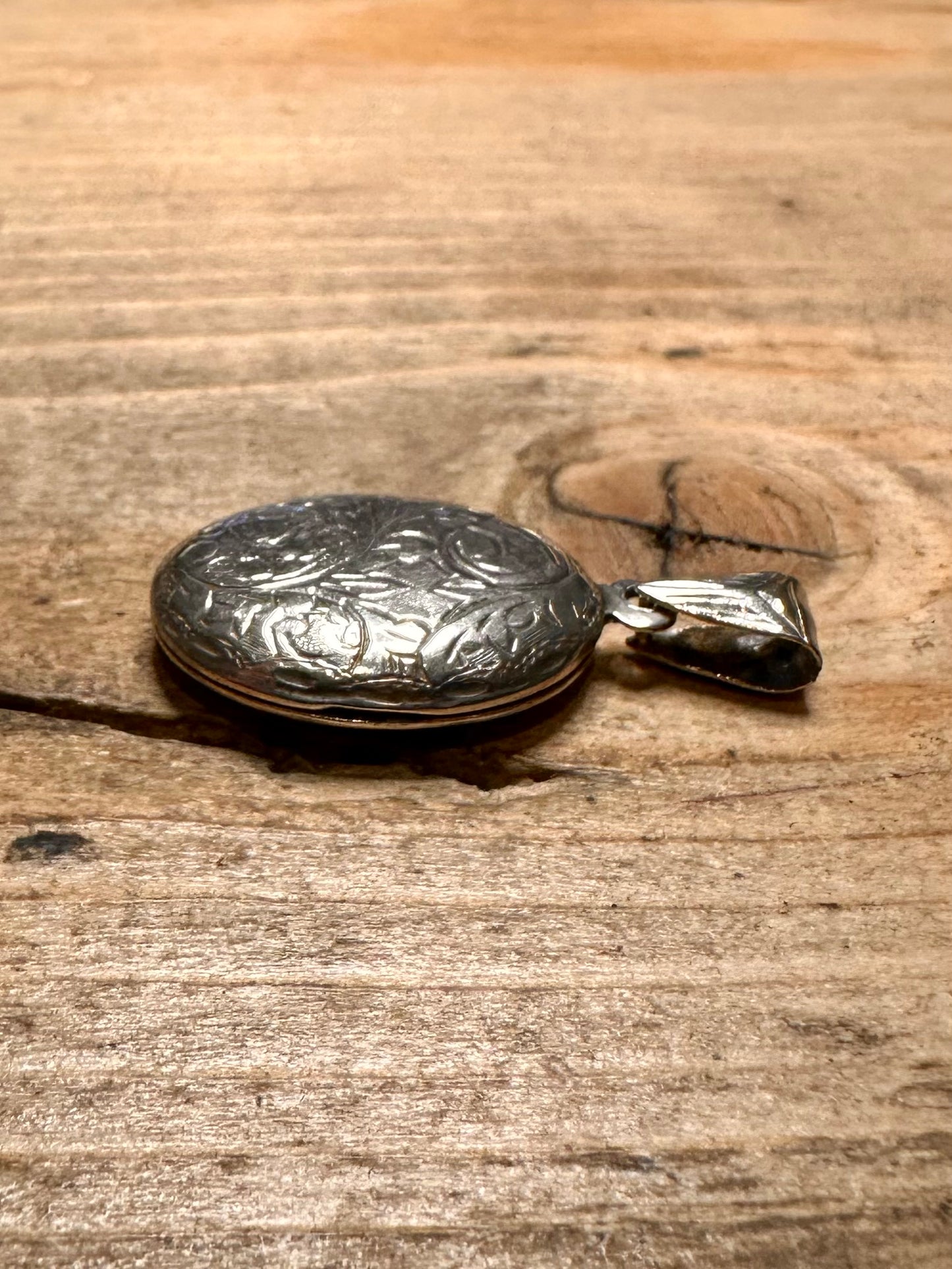 Vintage Engraved Oval Locket 925 Silver Pendant