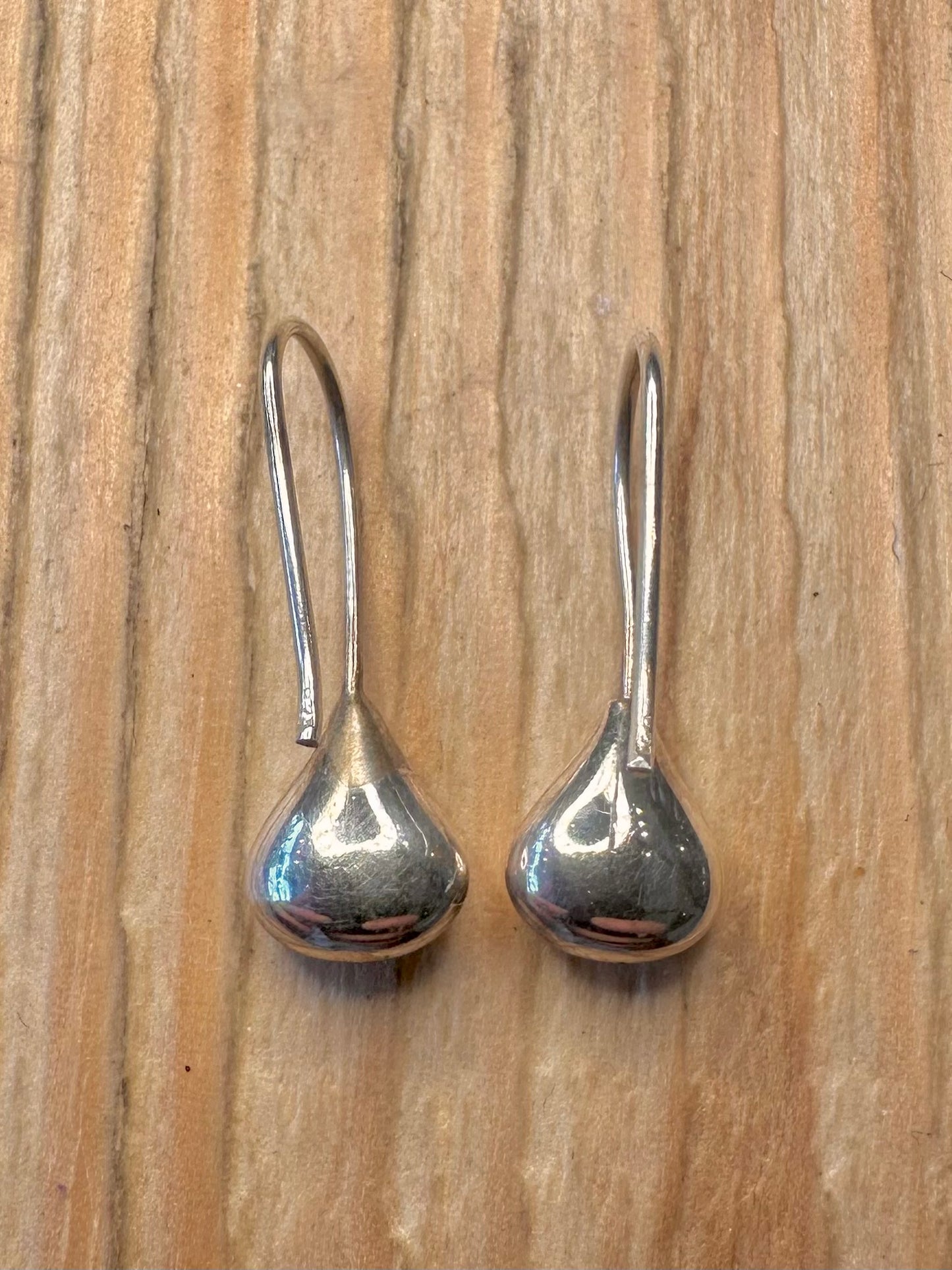Vintage Small Tear Drop 925 Sterling Silver Earrings
