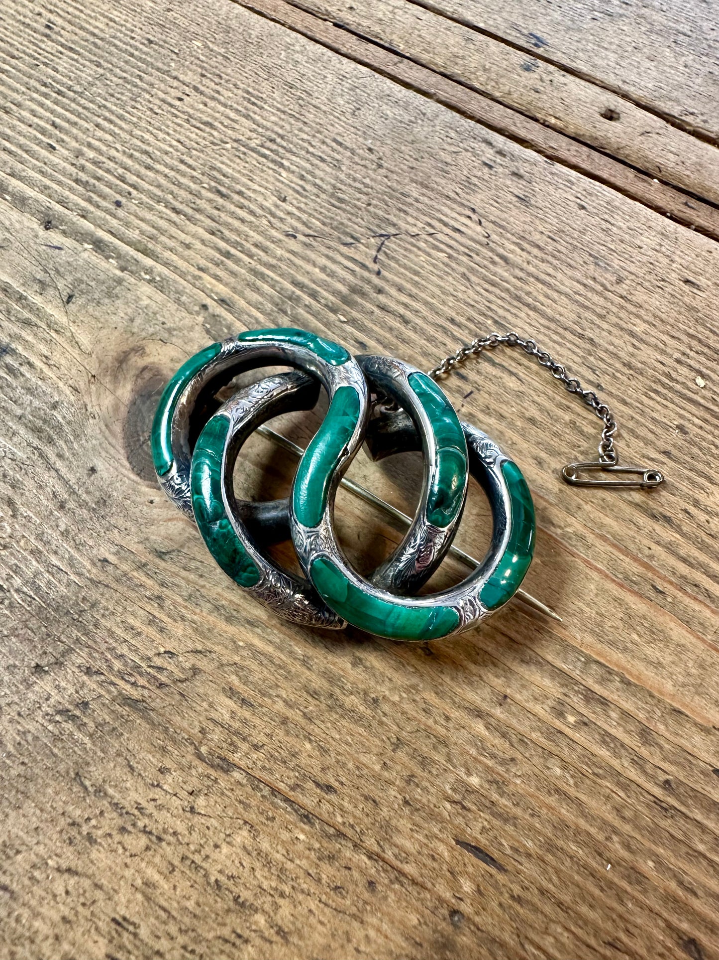 Vintage Scottish Victorian Malachite Knot Sterling Silver Brooch