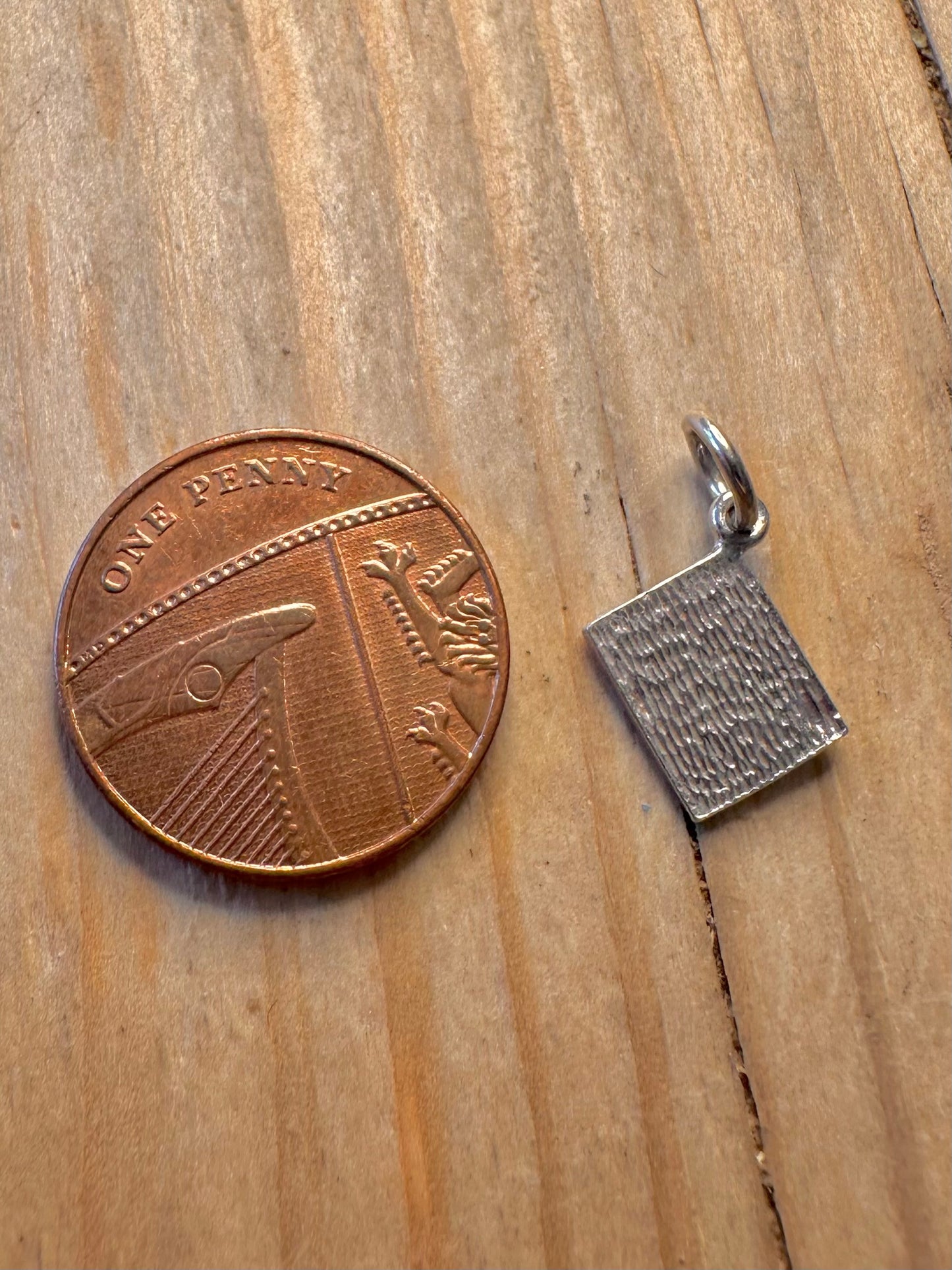 Vintage Learn L 925 Silver Pendant