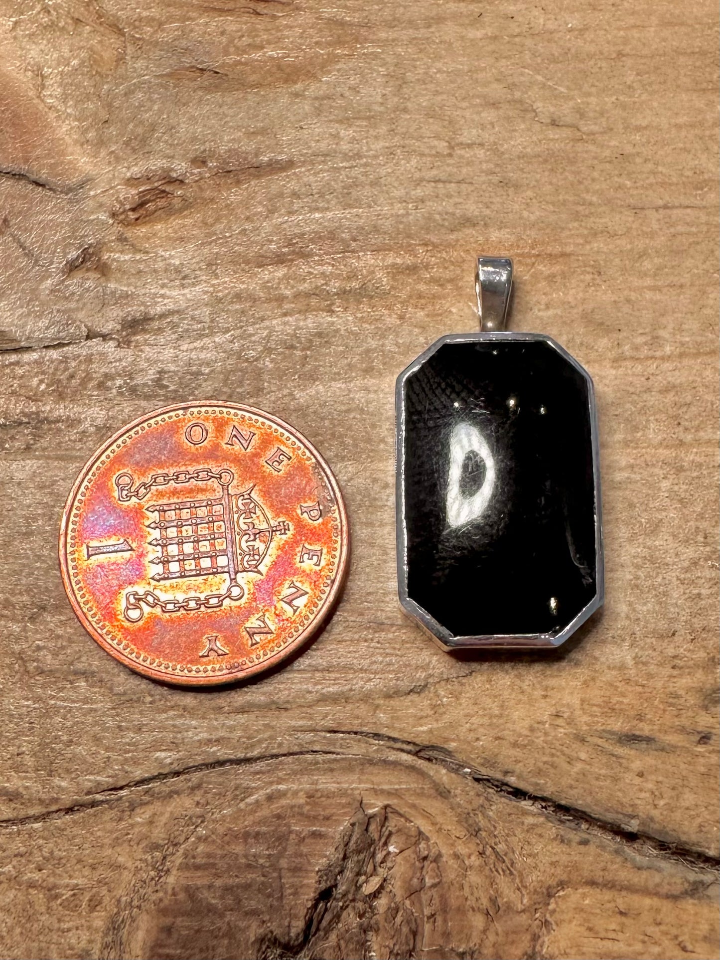 Vintage 1978 Black Stone 925 Hallmarked Pendant