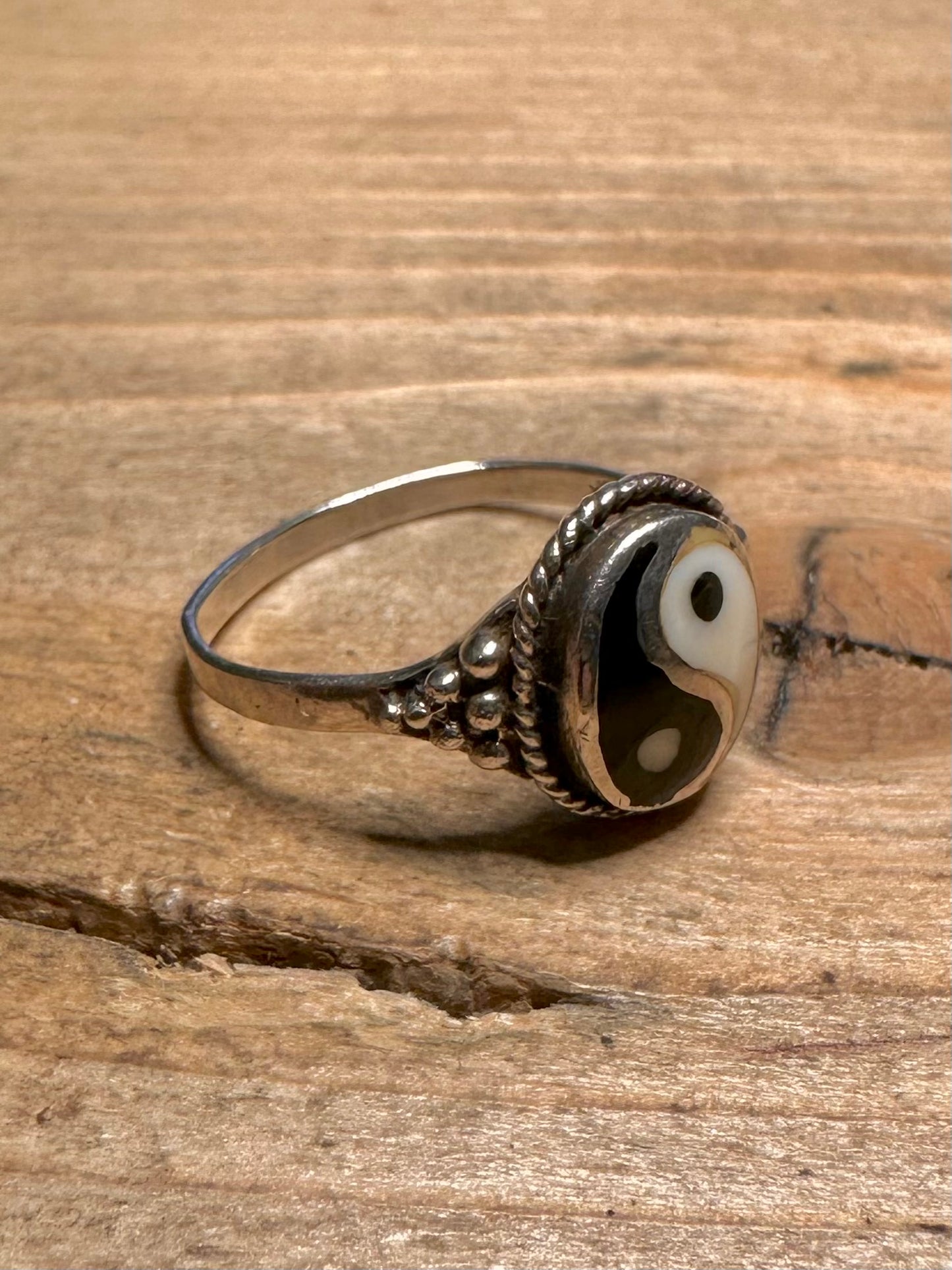 Vintage Ying and Yang 925 Silver Size Q Ring