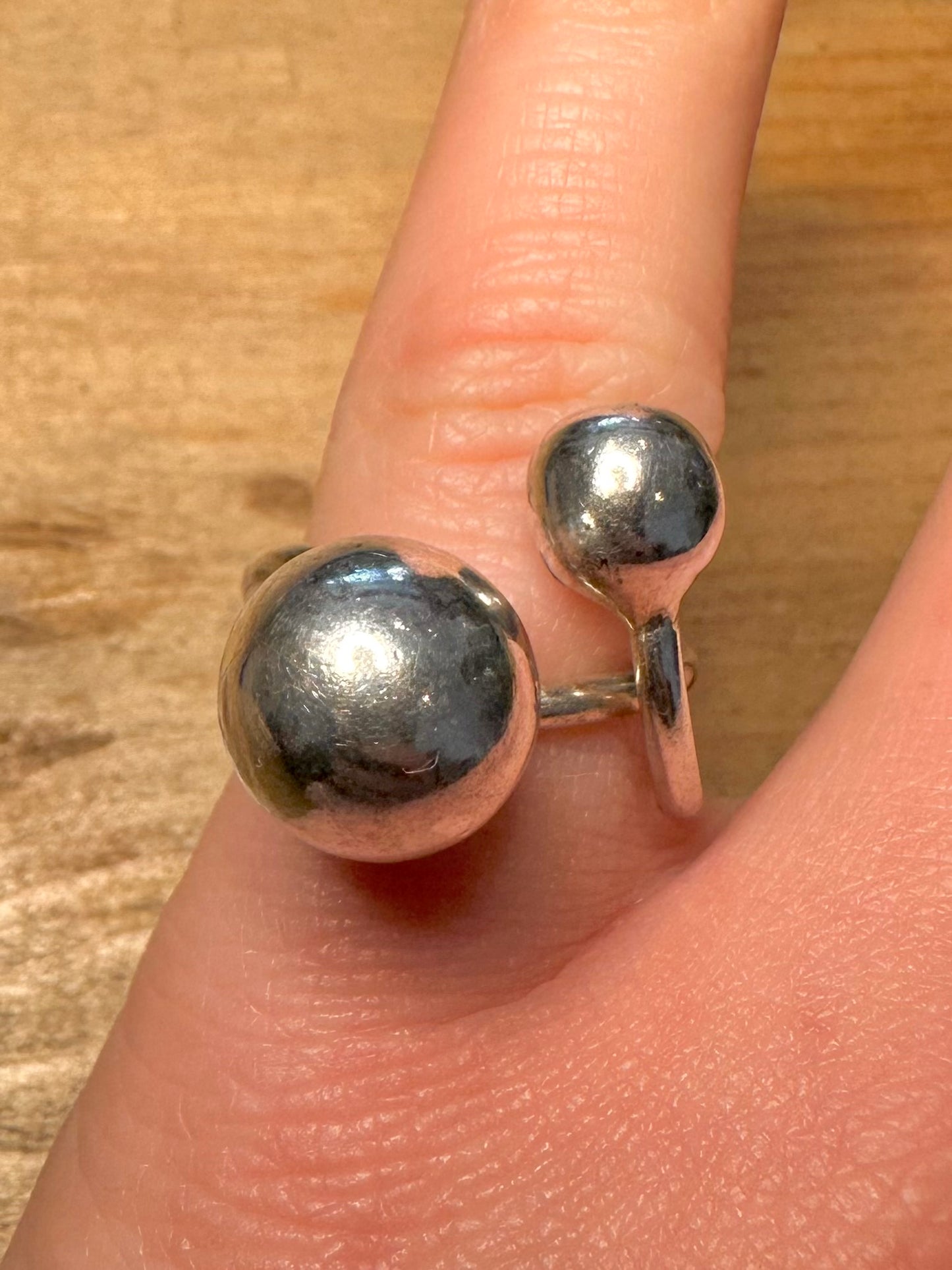 Abstract Ball Overlapping 925 Silver Size N Ring