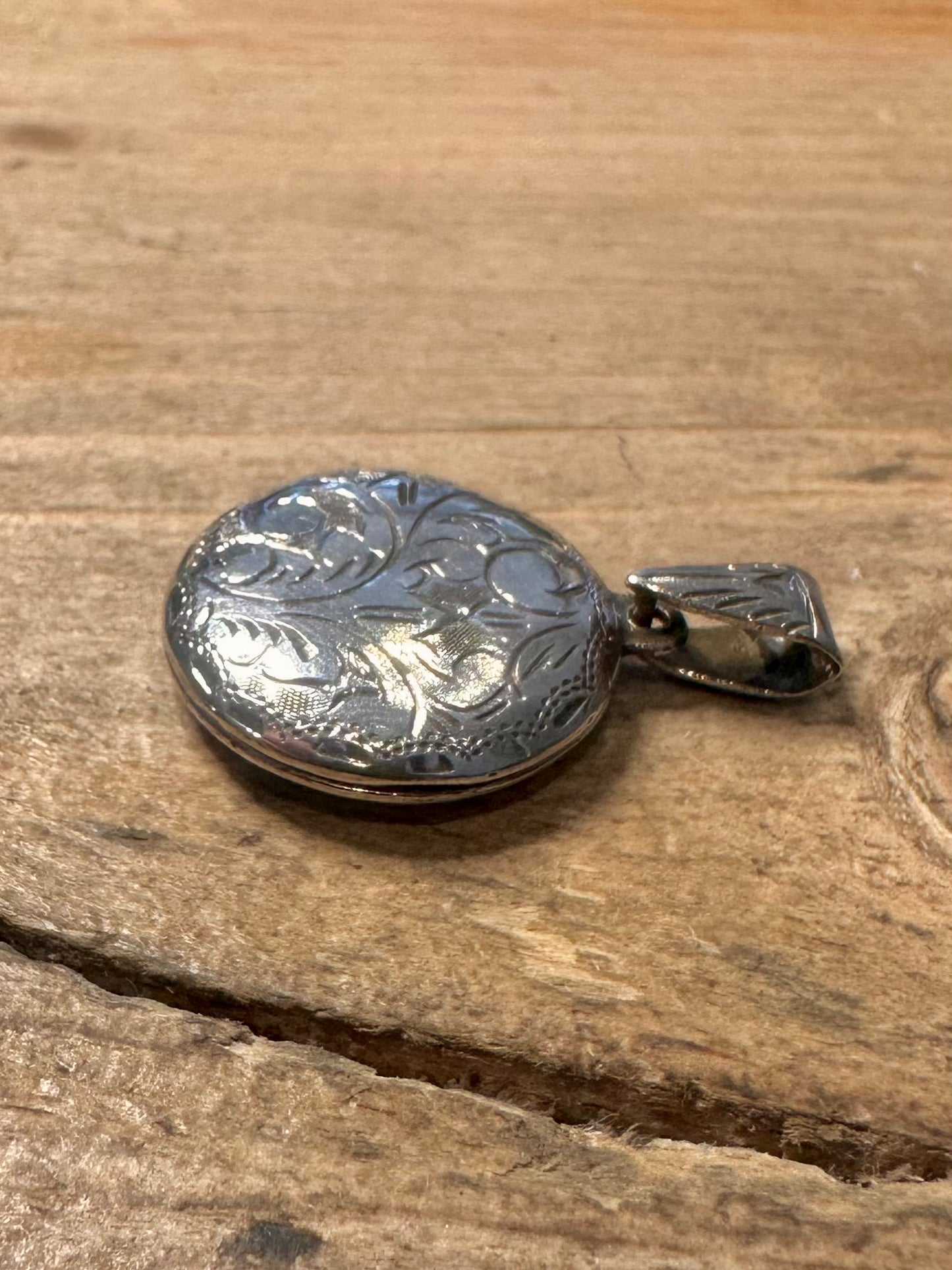 Vintage Engraved Circle 925 Silver Locket Pendant