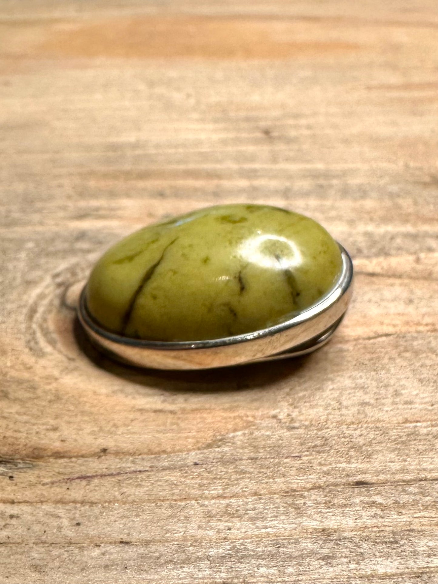 Vintage Oval Green Stone 925 Silver Pendant