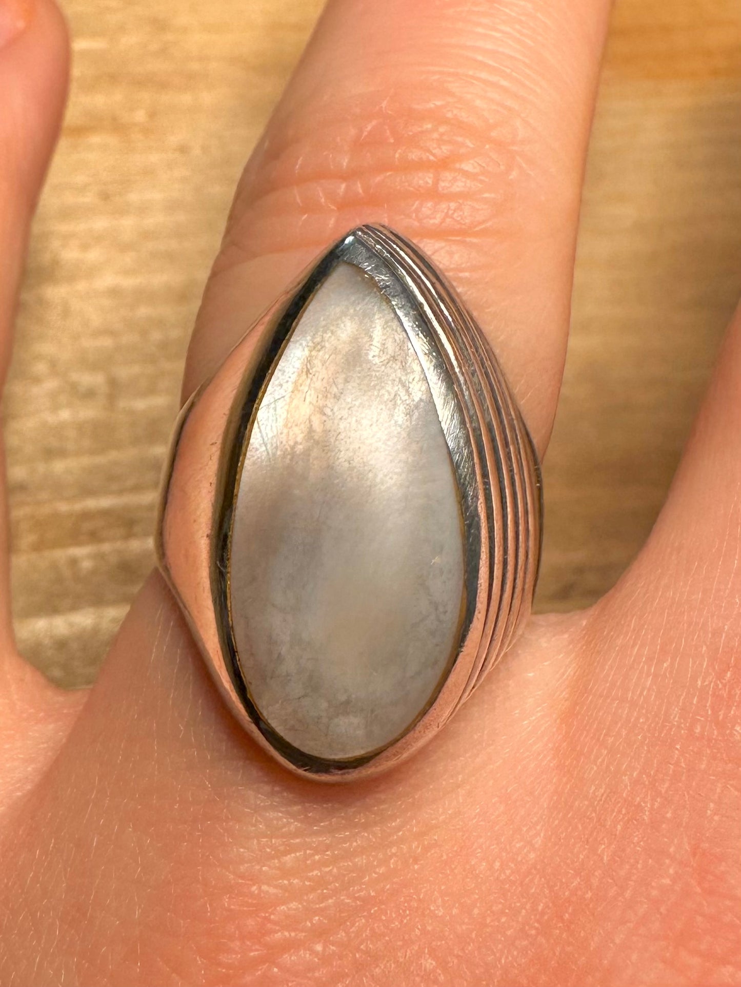 Abstract Vintage Mother of Pearl 925 Silver Size P1/2 Ring
