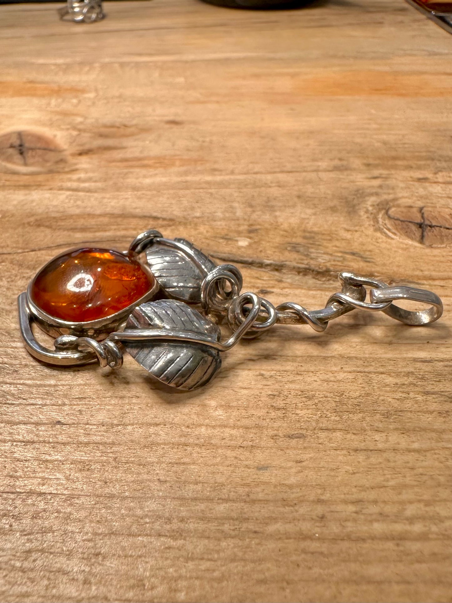Vintage Floral Leaf Amber Poland 925 Silver Pendant