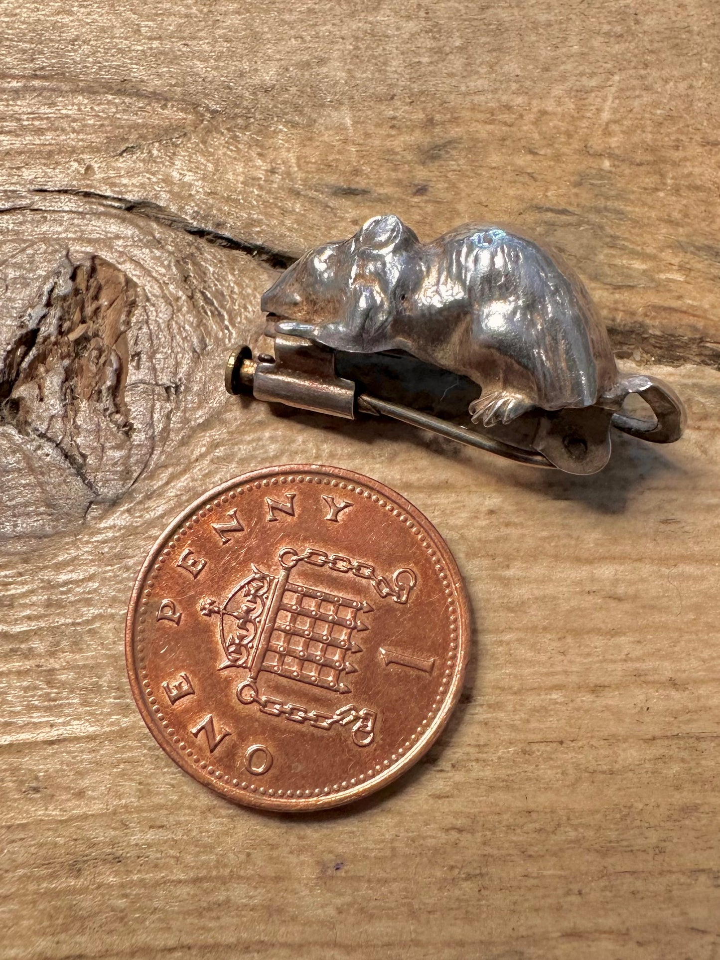 Antique Mouse Pin Brooch Silver Plated