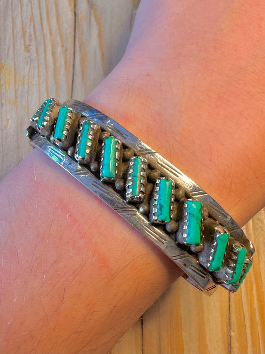 Vintage Native American Turquoise Leaf Design 925 Silver Cuff Bangle