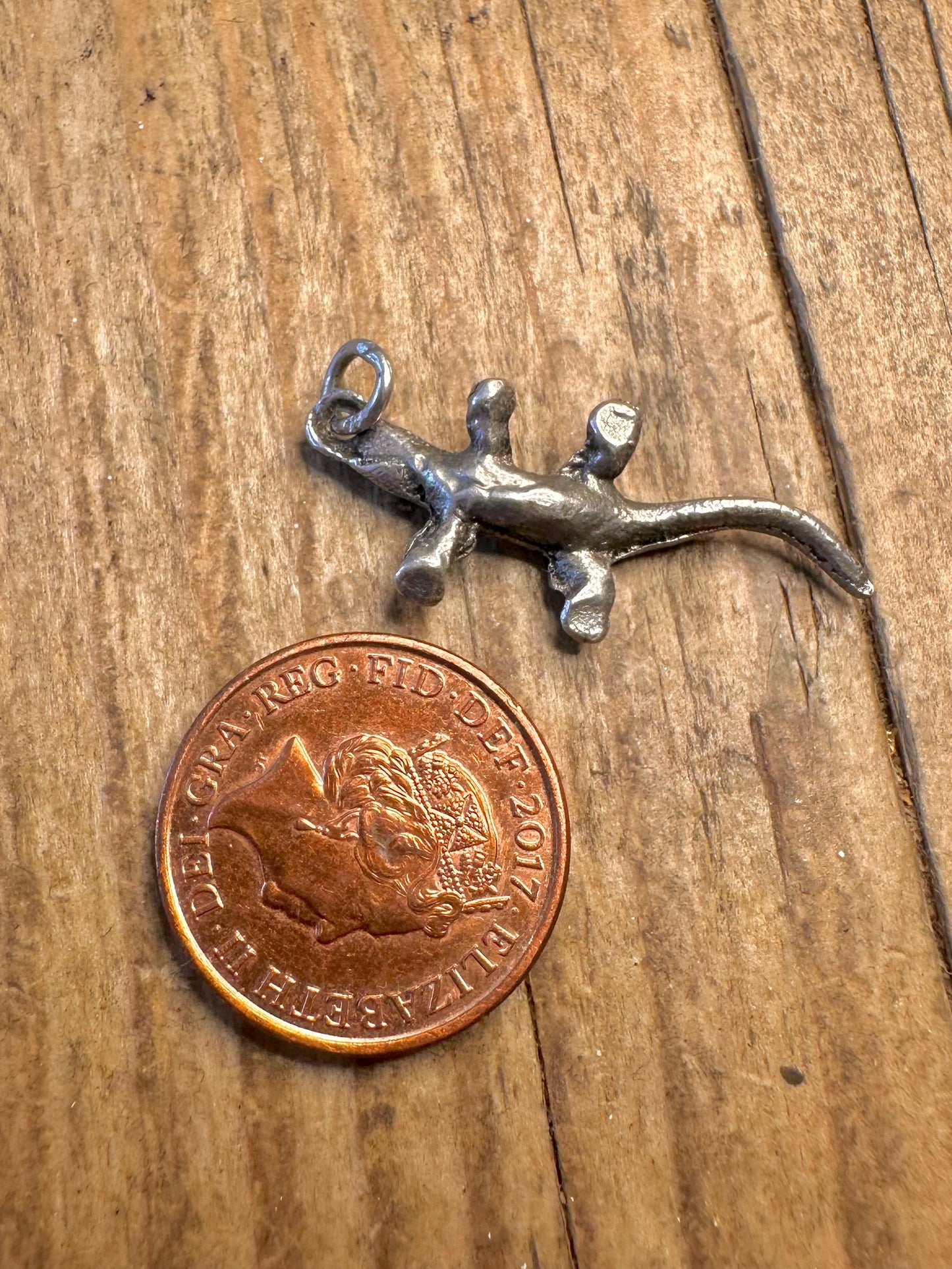Eidechsen-Anhänger aus 925er Sterlingsilber