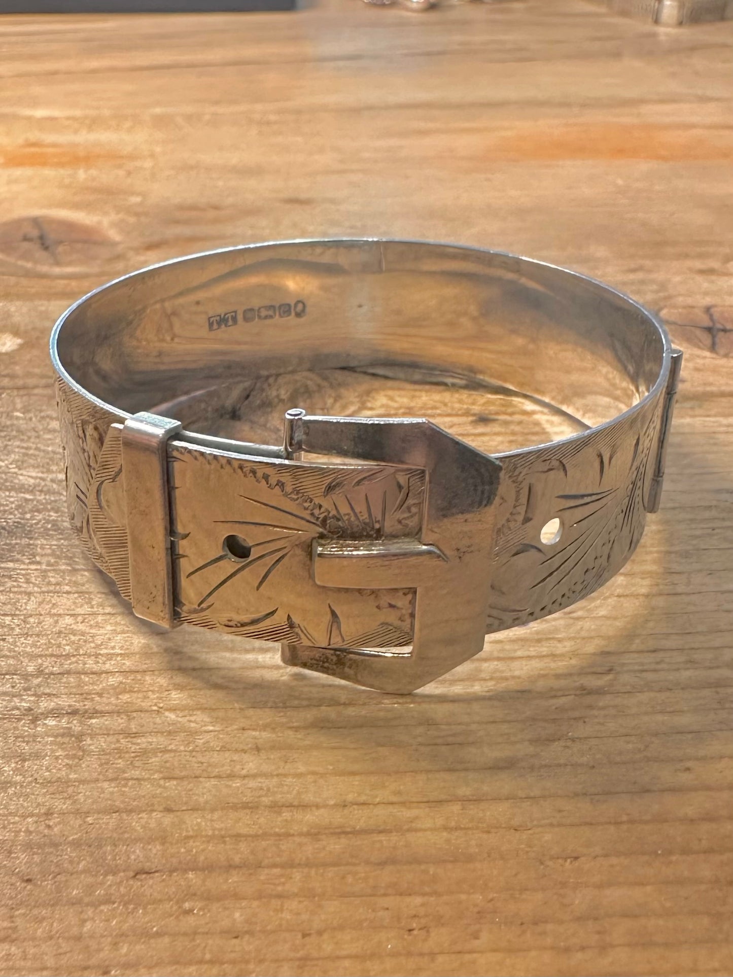 Vintage 1977 Buckle Clasp Full Engraved Design 925 Silver Maker TT Bangle