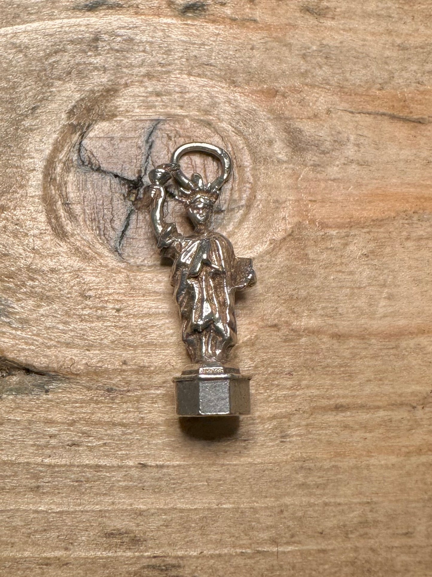 Vintage Statue of Liberty 925 Silver Pendant