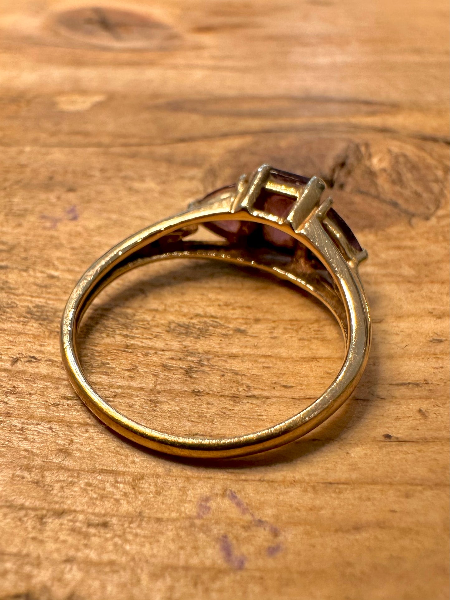 Vintage 9ct Gold Amethyst 375 Size P1/2 Ring