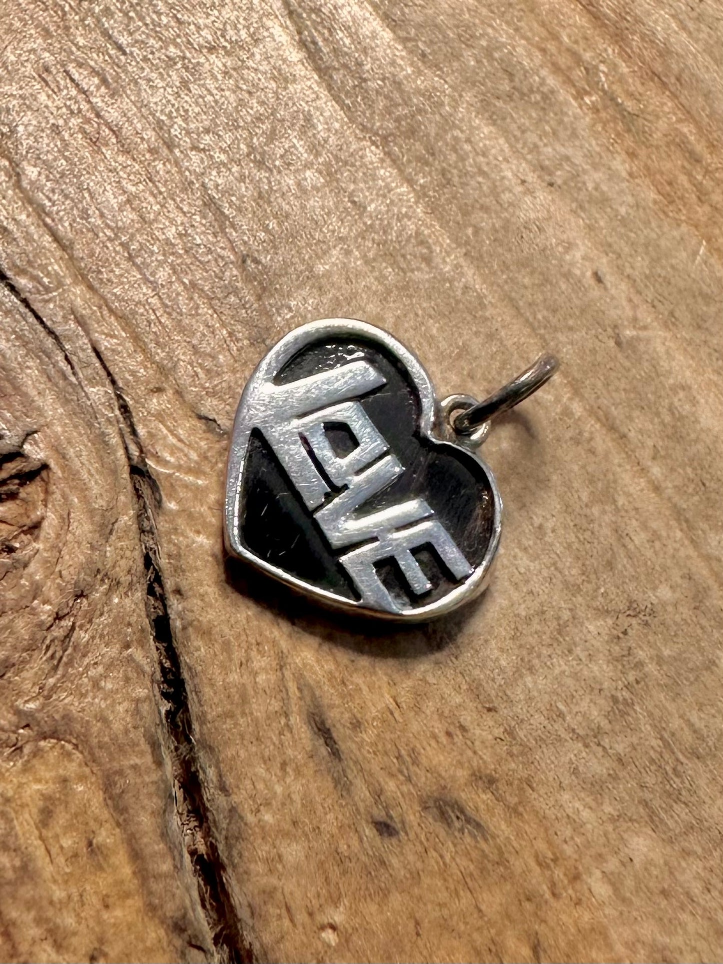 Vintage Love Black Stone 925 Silver Pendant