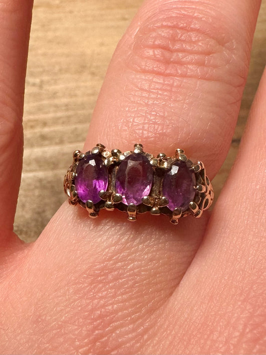 Vintage 1974 Amethyst Ornate 9ct Gold Size P Ring