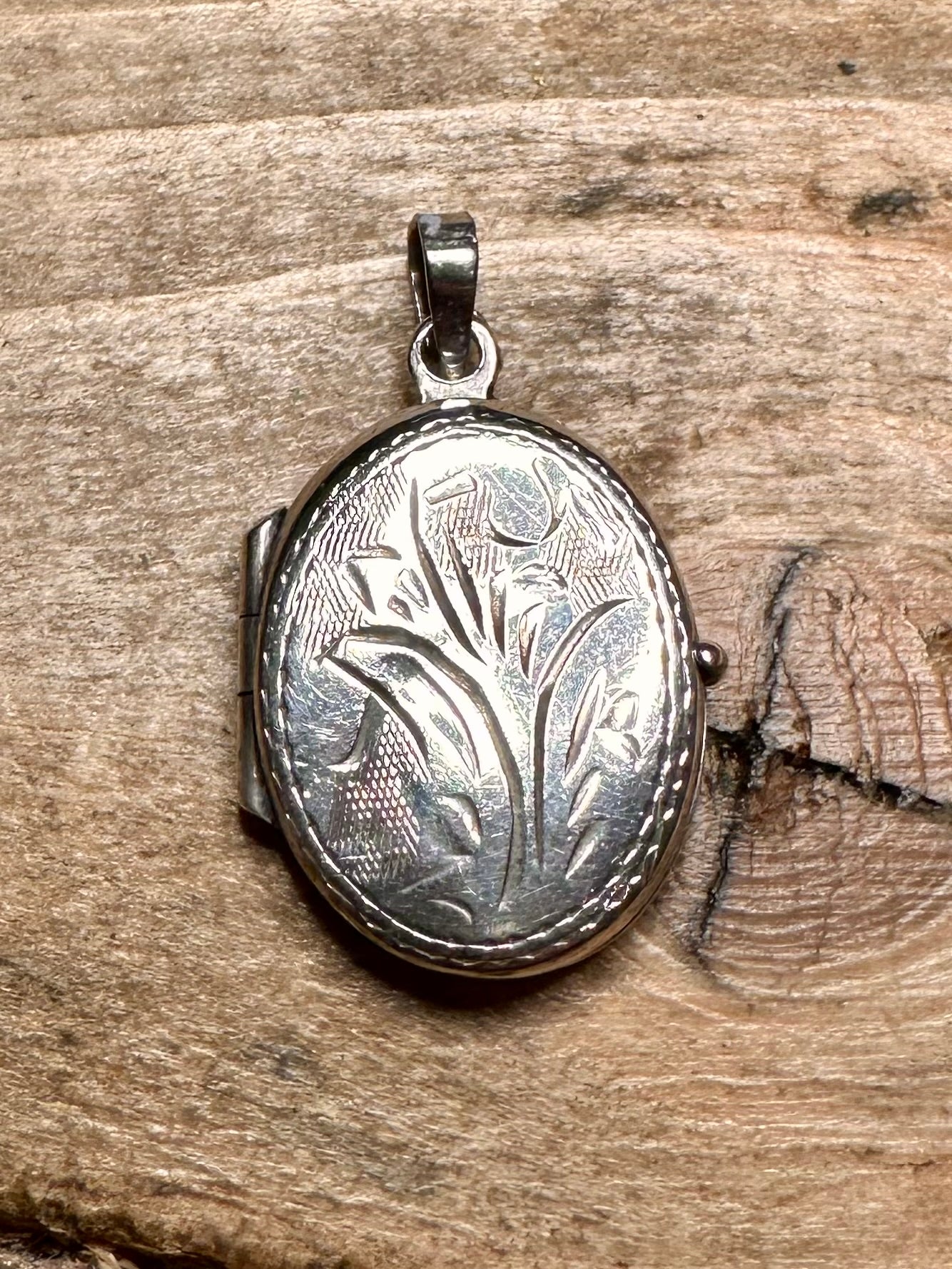 Vintage Oval Engraved Locket 925 Silver Pendant