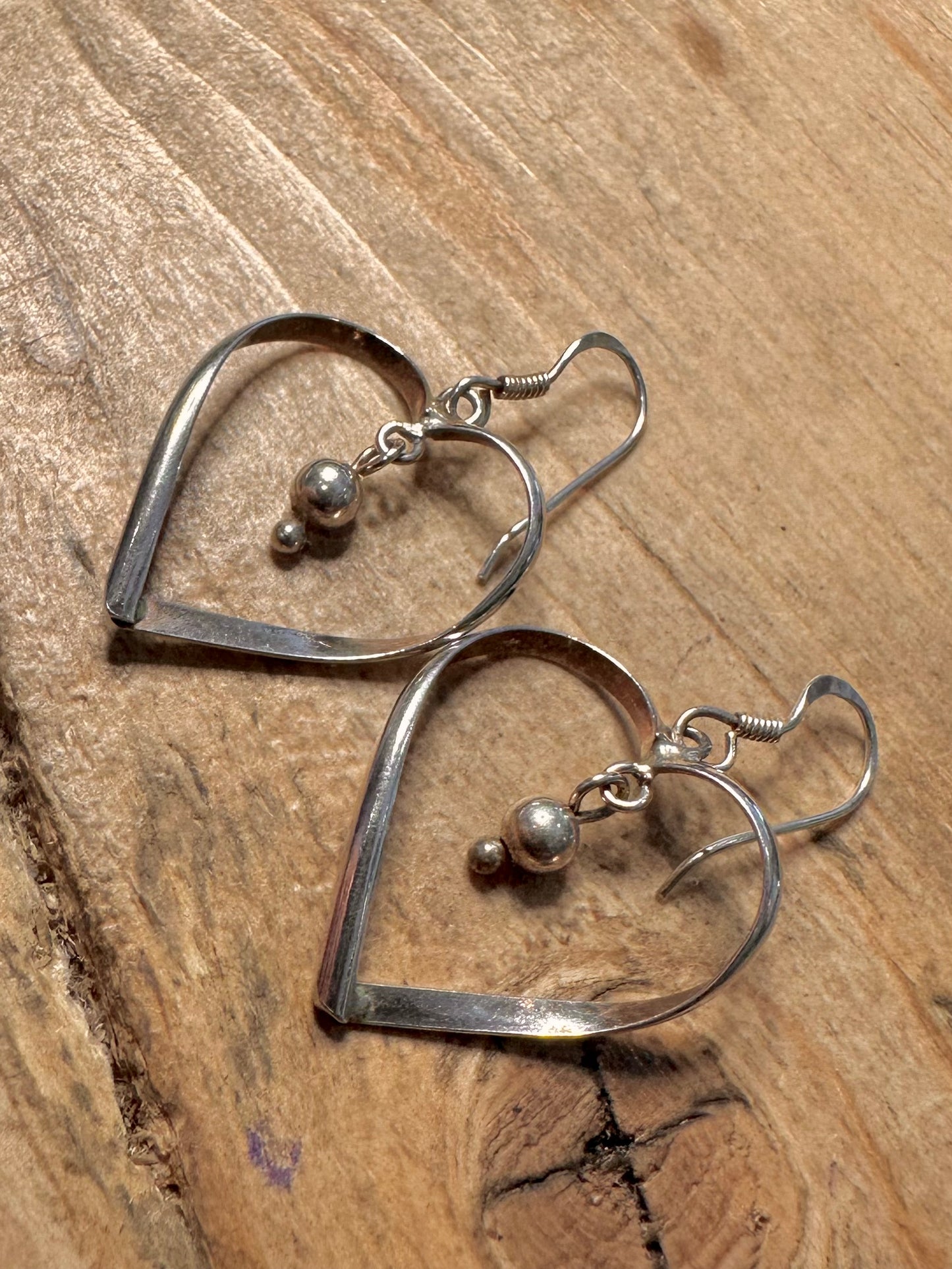 Abstract Heart Dangle 925 Silver Earring