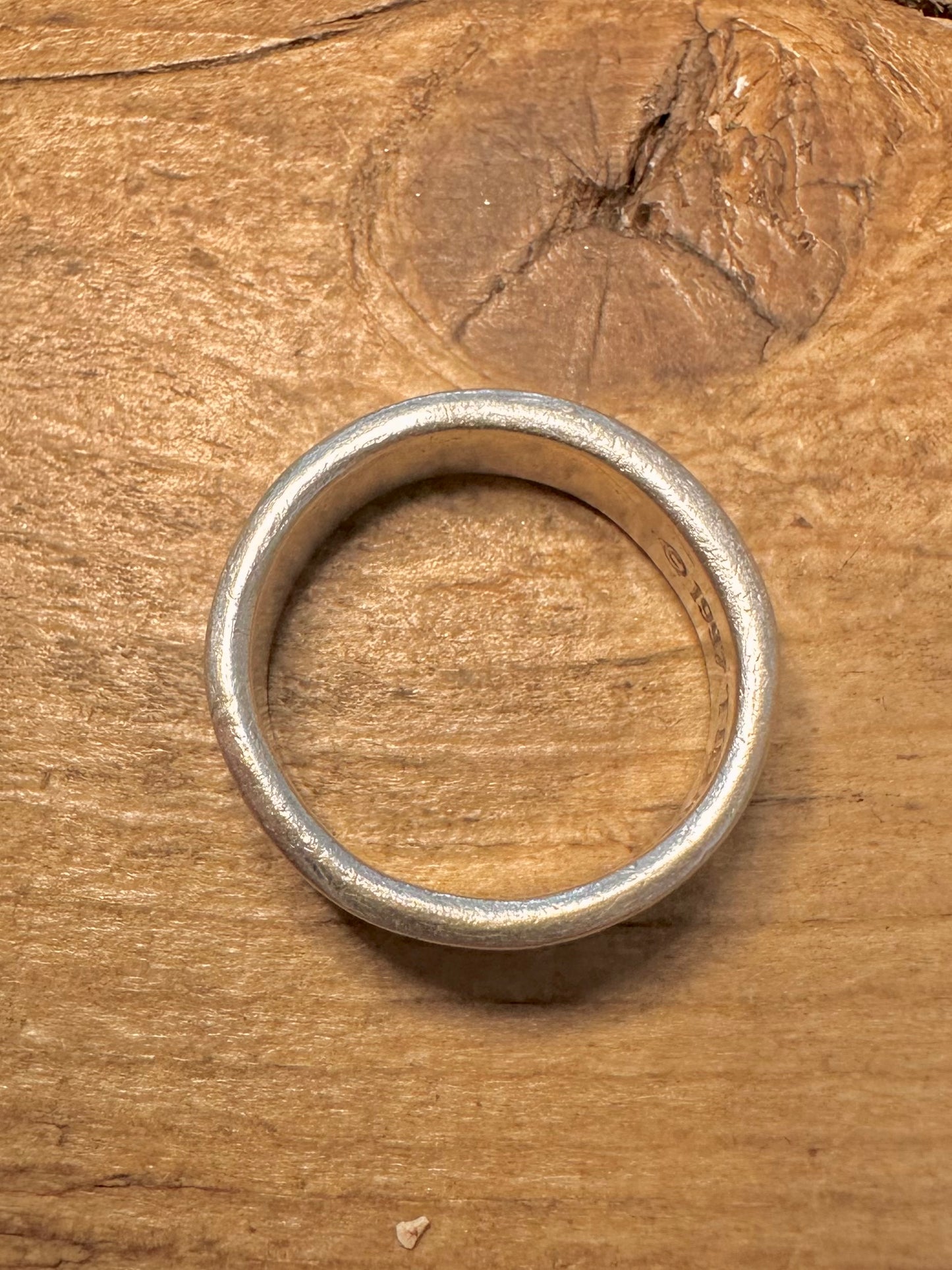 Vintage Tiffany & Co 1997 Style Curved 925 Silver Size Q Ring