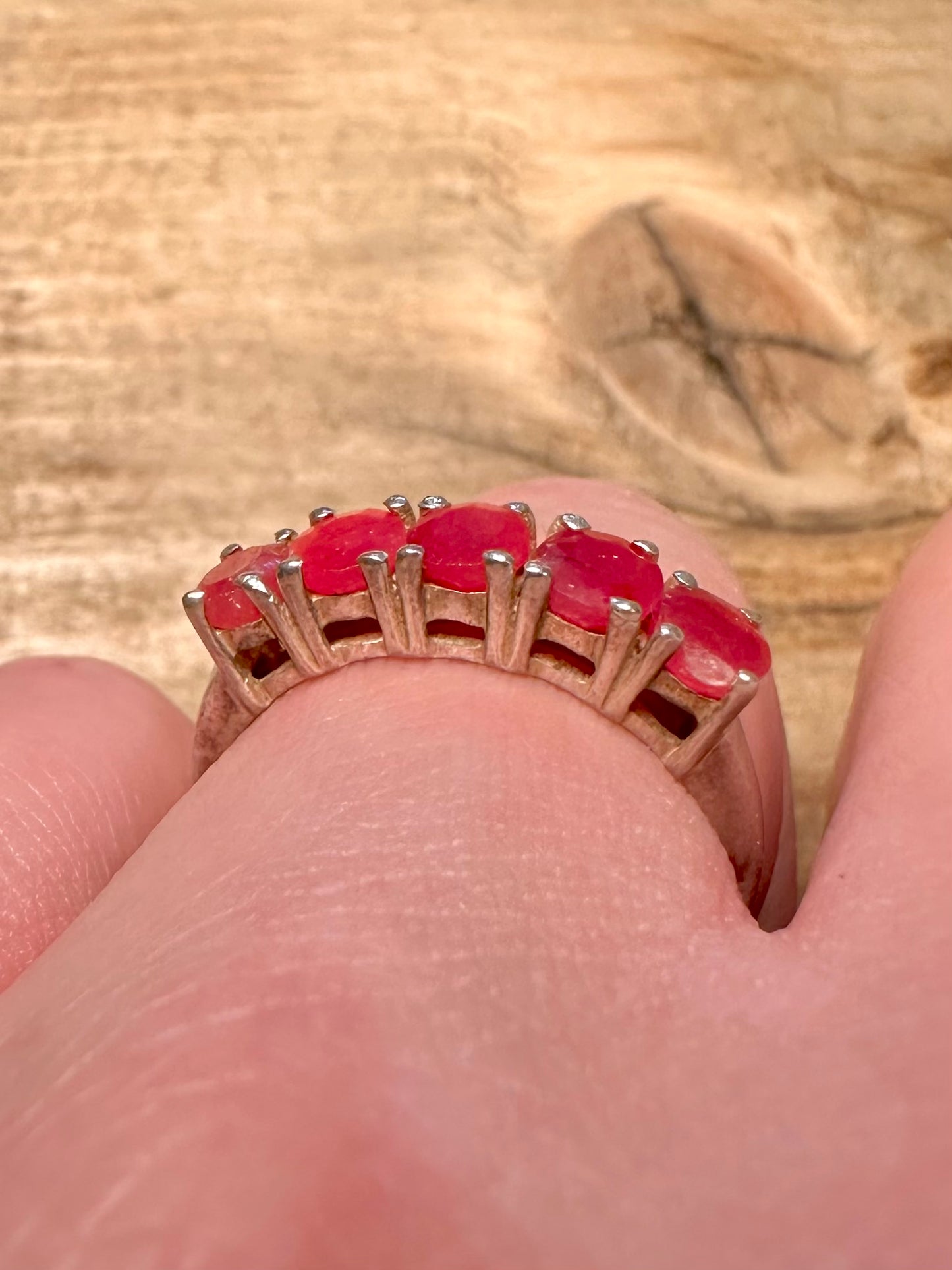 Vintage Red Stones 925 Silver Size P1/2 Ring