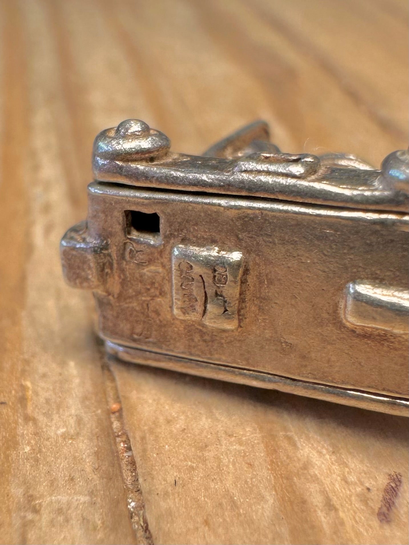 Vintage Nuvo Old Fashioned Camera Articulated 925 Sterling Silver Charm Pendant