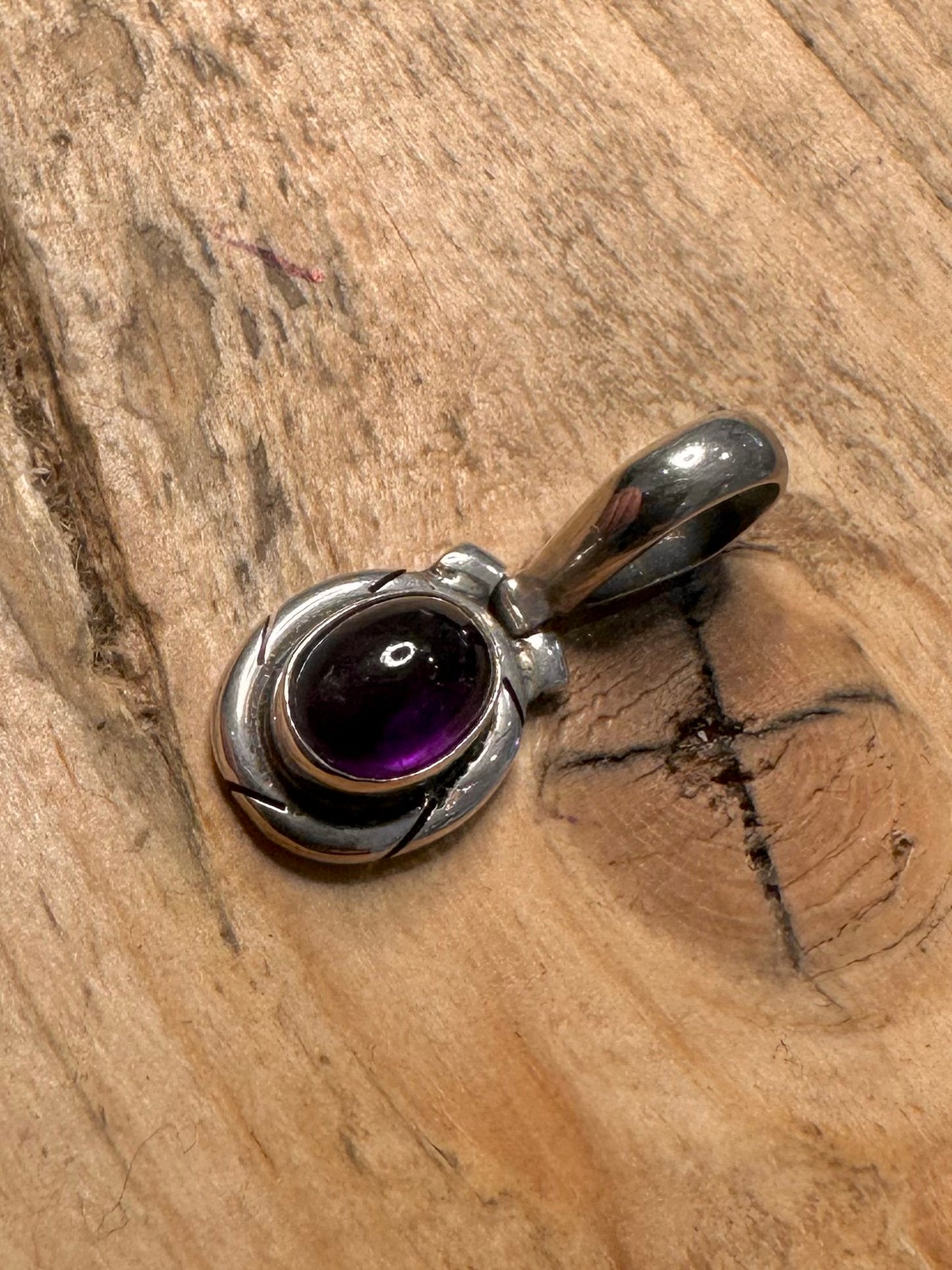 Vintage Amethyst Oval 925 Silver Pendant