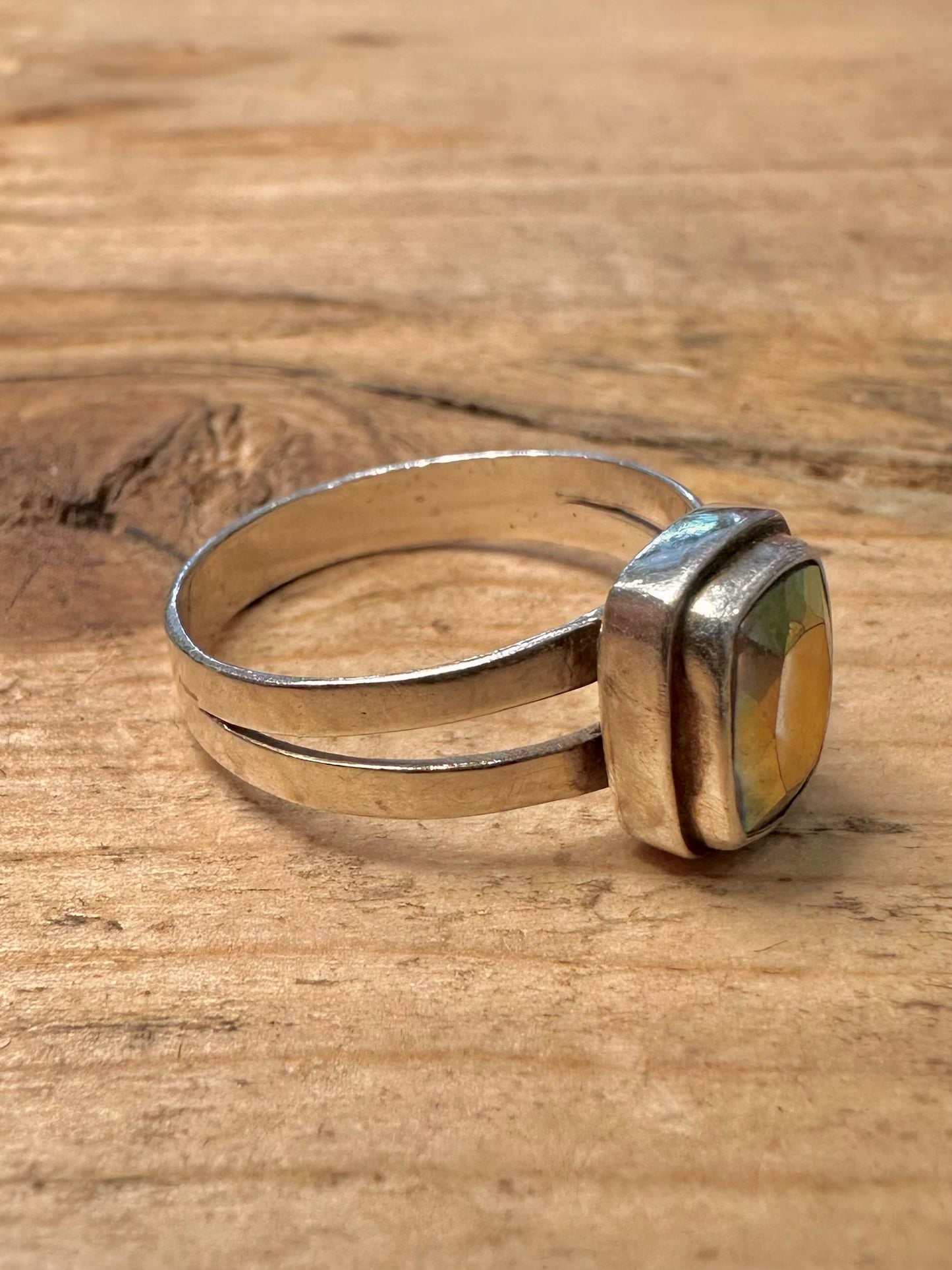 Vintage Rainbow Crystal 925 Silver Size O Ring