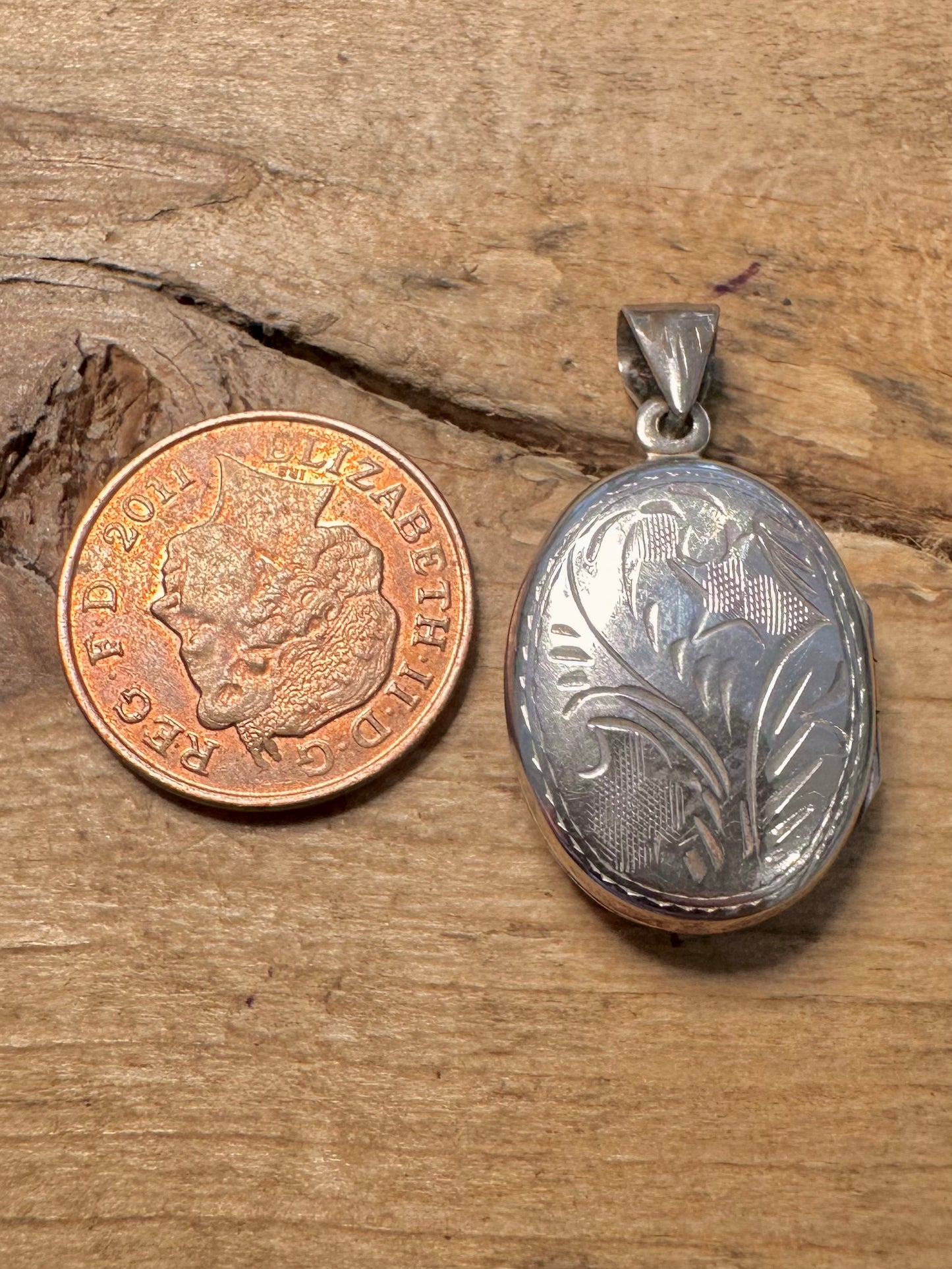 Vintage Oval Engraved 925 Silver Locket Pendant