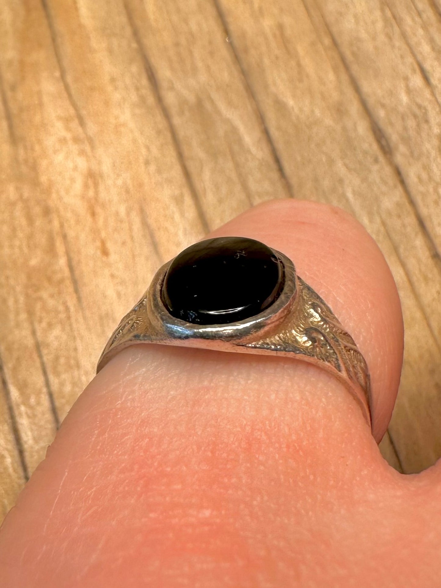 Vintage Black Onyx Engraved Signet 925 Sterling Silver Size N1/2 Ring