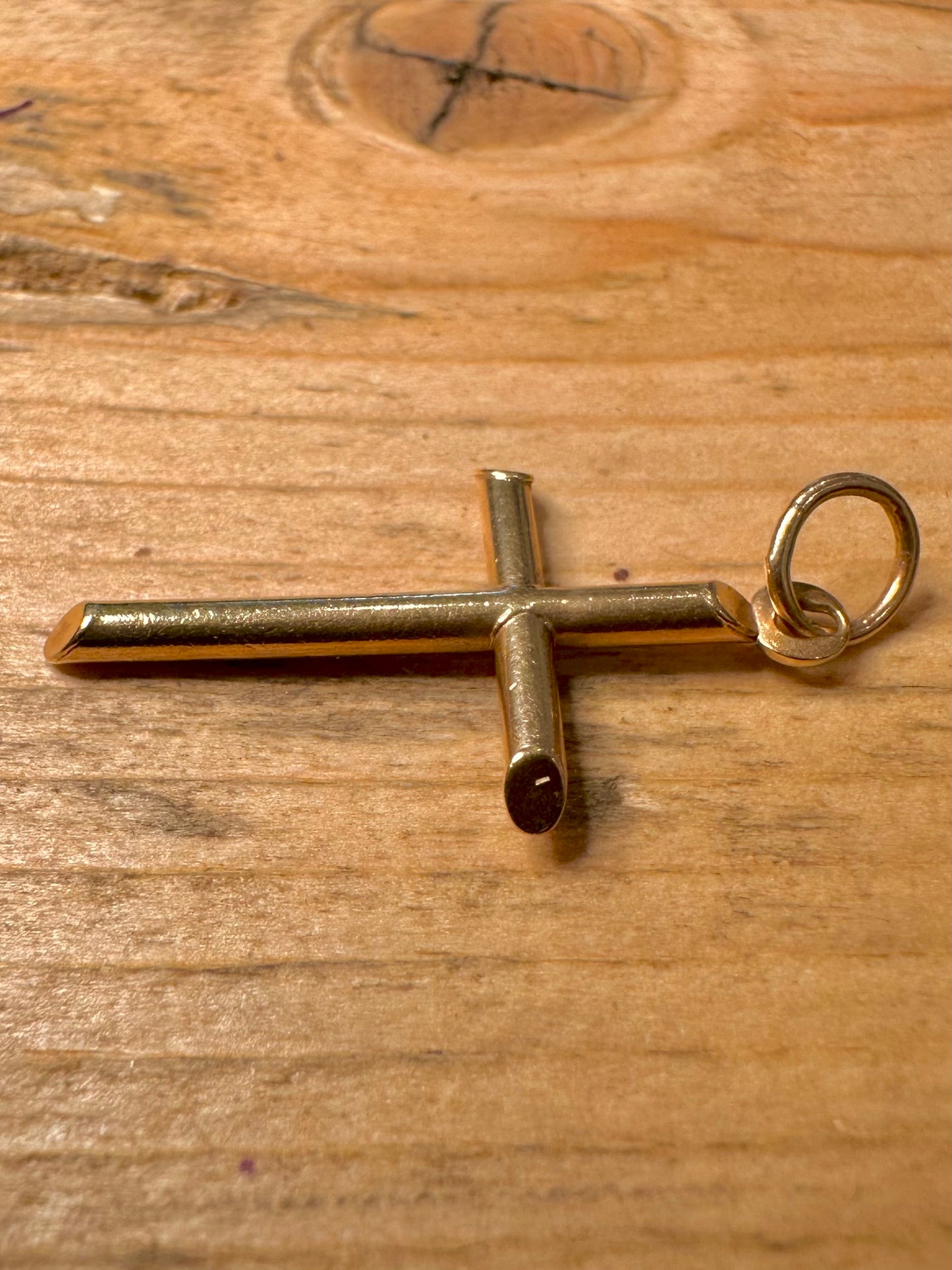 Vintage 9ct Gold Cross Pendant