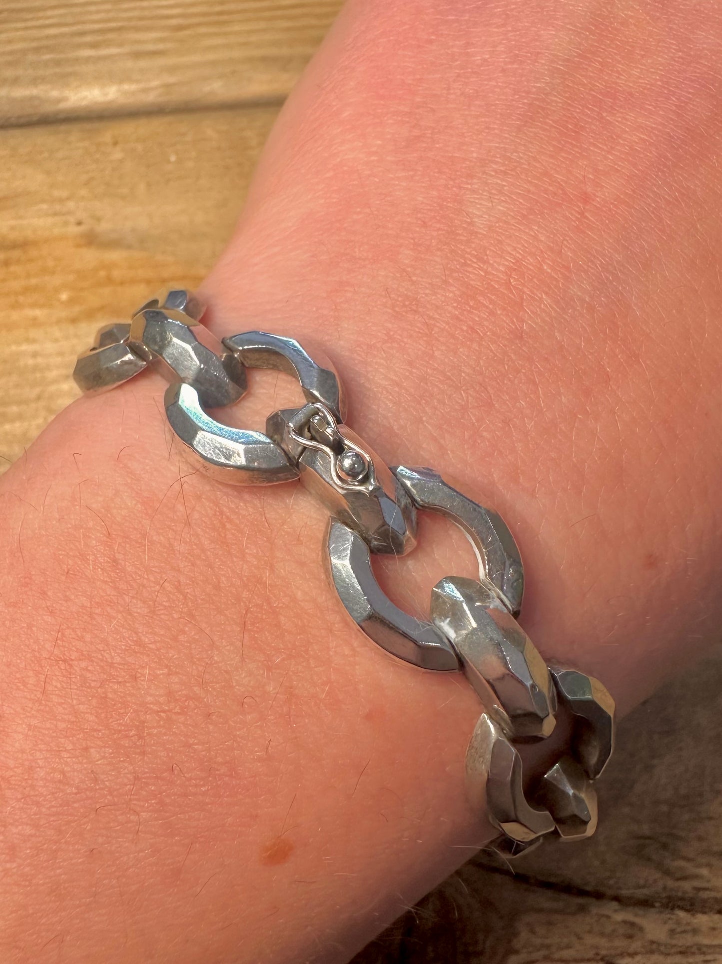 Abstract Oval Hammered Link 925 Silver 7 inch Bracelet