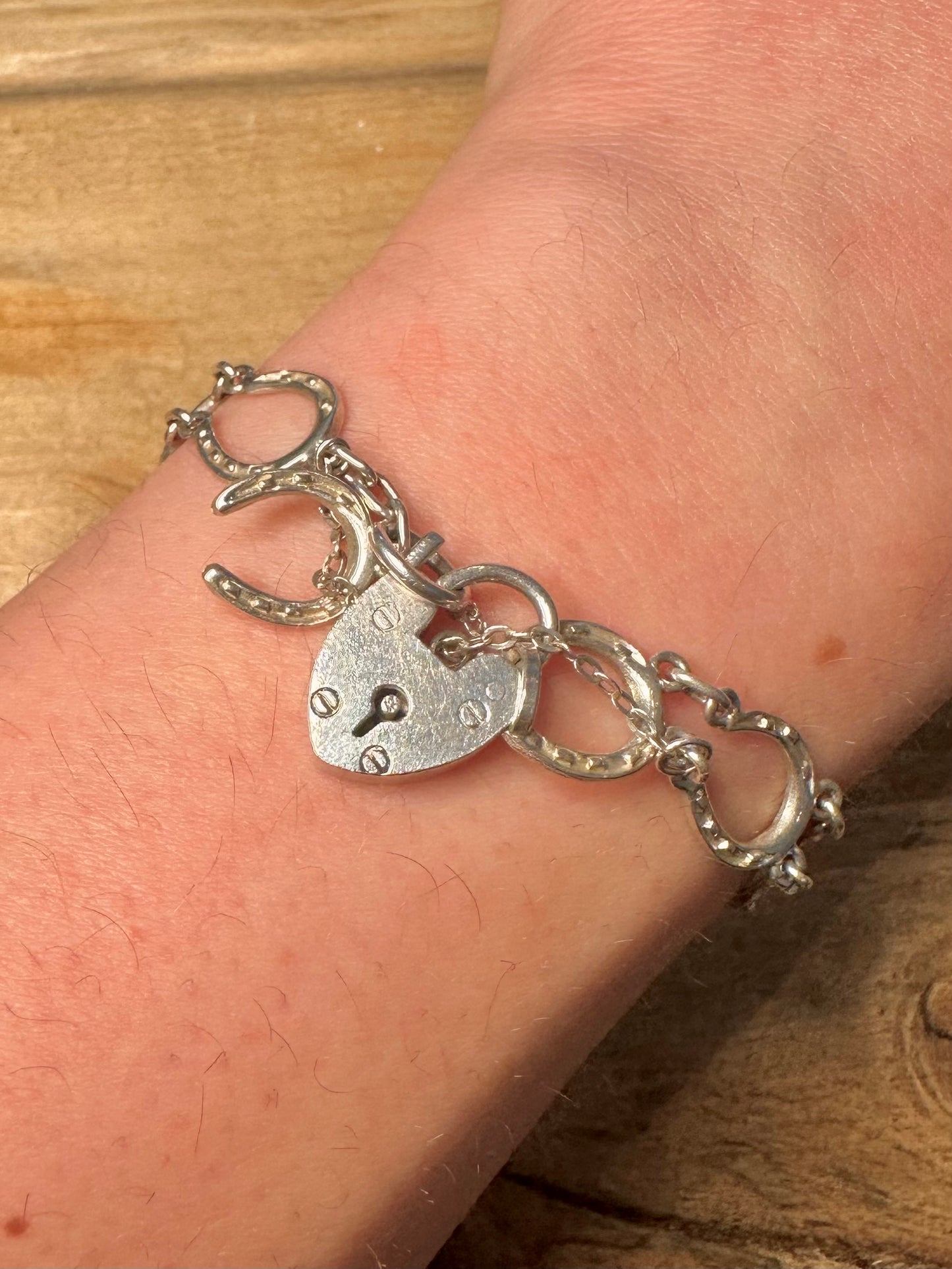 Vintage Horseshoe Equestrian Link Heart Padlock with Safety Chain 925 Silver Bracelet