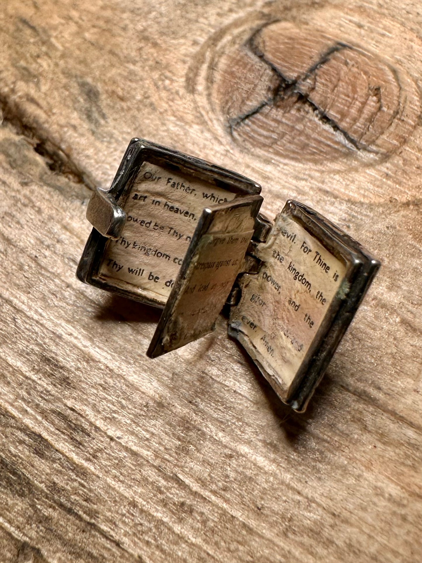 Vintage Bible with Paper Nuvu 925 Silver Charm Pendant
