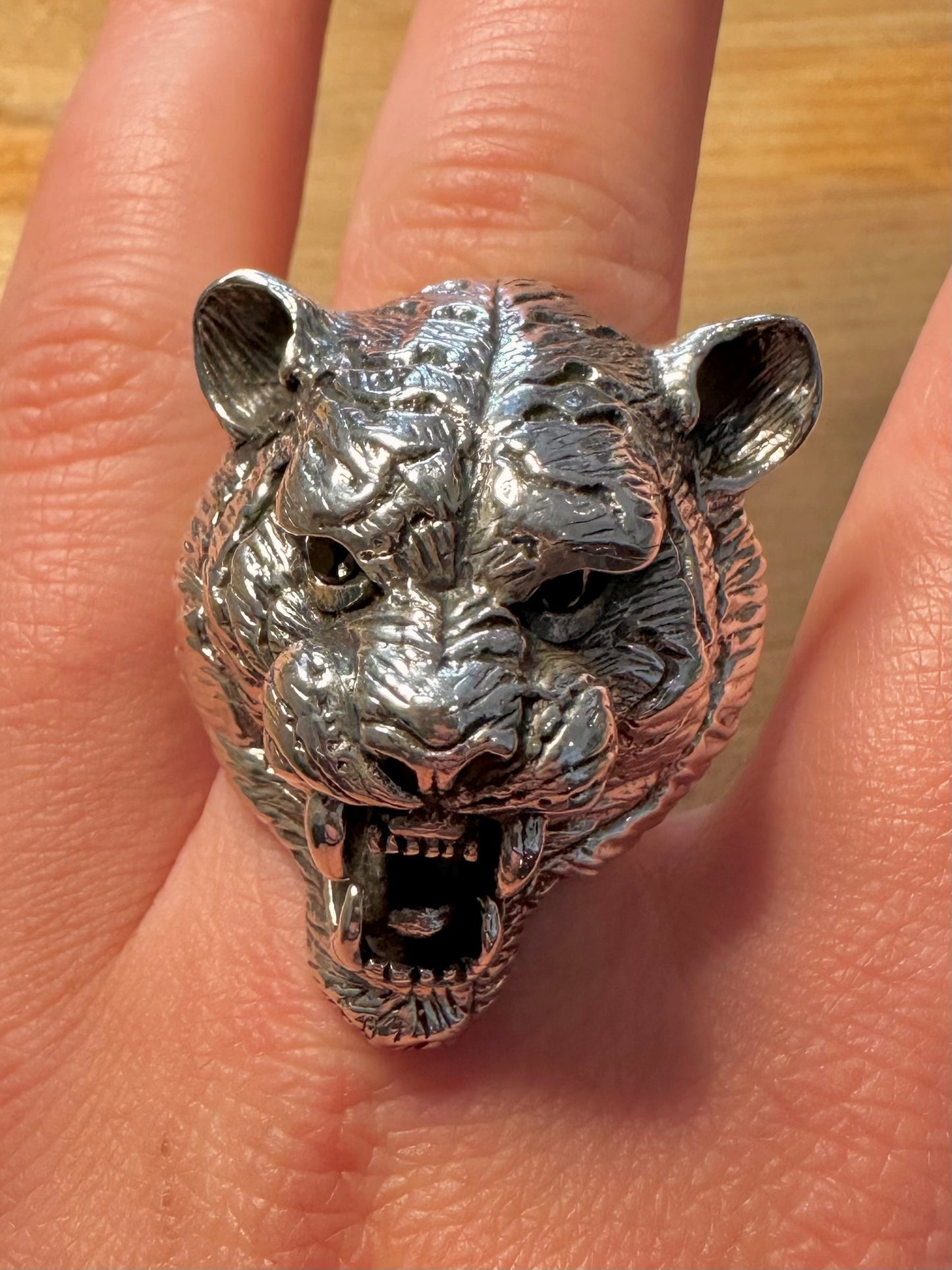 Large Tigers Head Black Stone Eyes 925 Silver Size W Ring