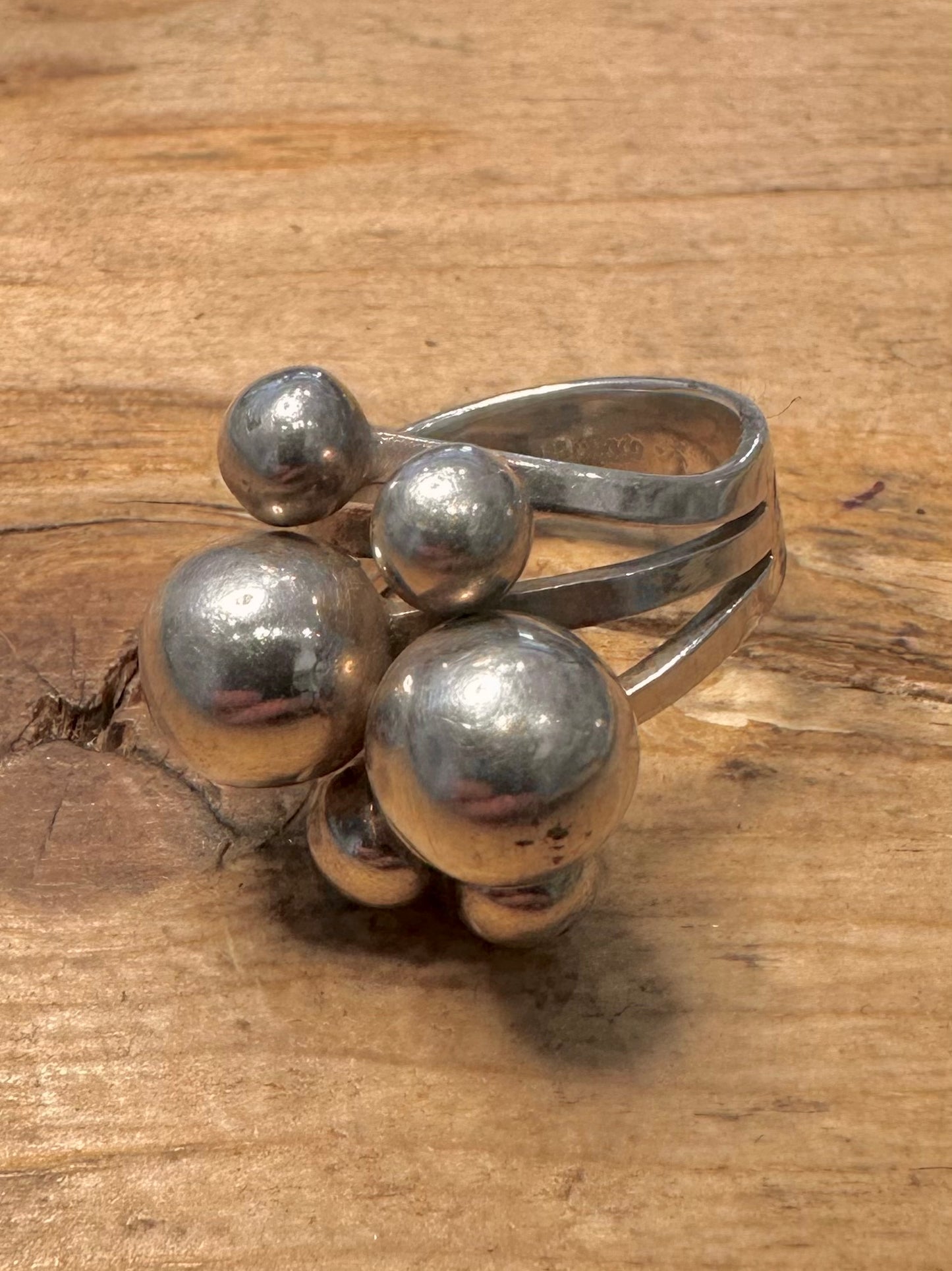 Abstract Multi Ball 925 Silver Mexico Size Q Ring