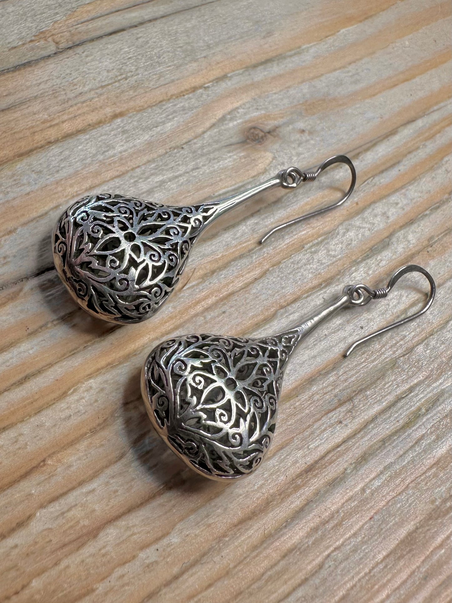 Vintage Filigree Dangle Tear Drop 925 Sterling Silver Earrings