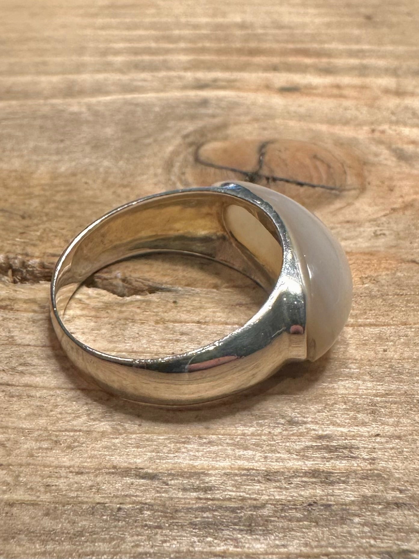 Modernist Mother of Pearl 925 Silver Size P1/2 Ring
